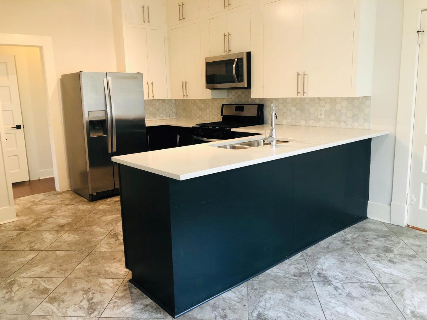 207 W 39th St # Main, Austin, TX 78751