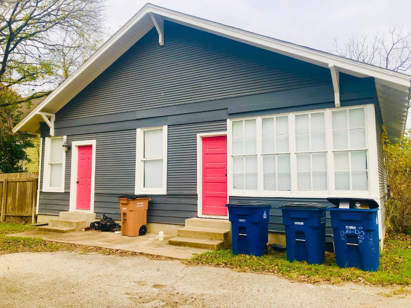 207 W 39th St # Main, Austin, TX 78751