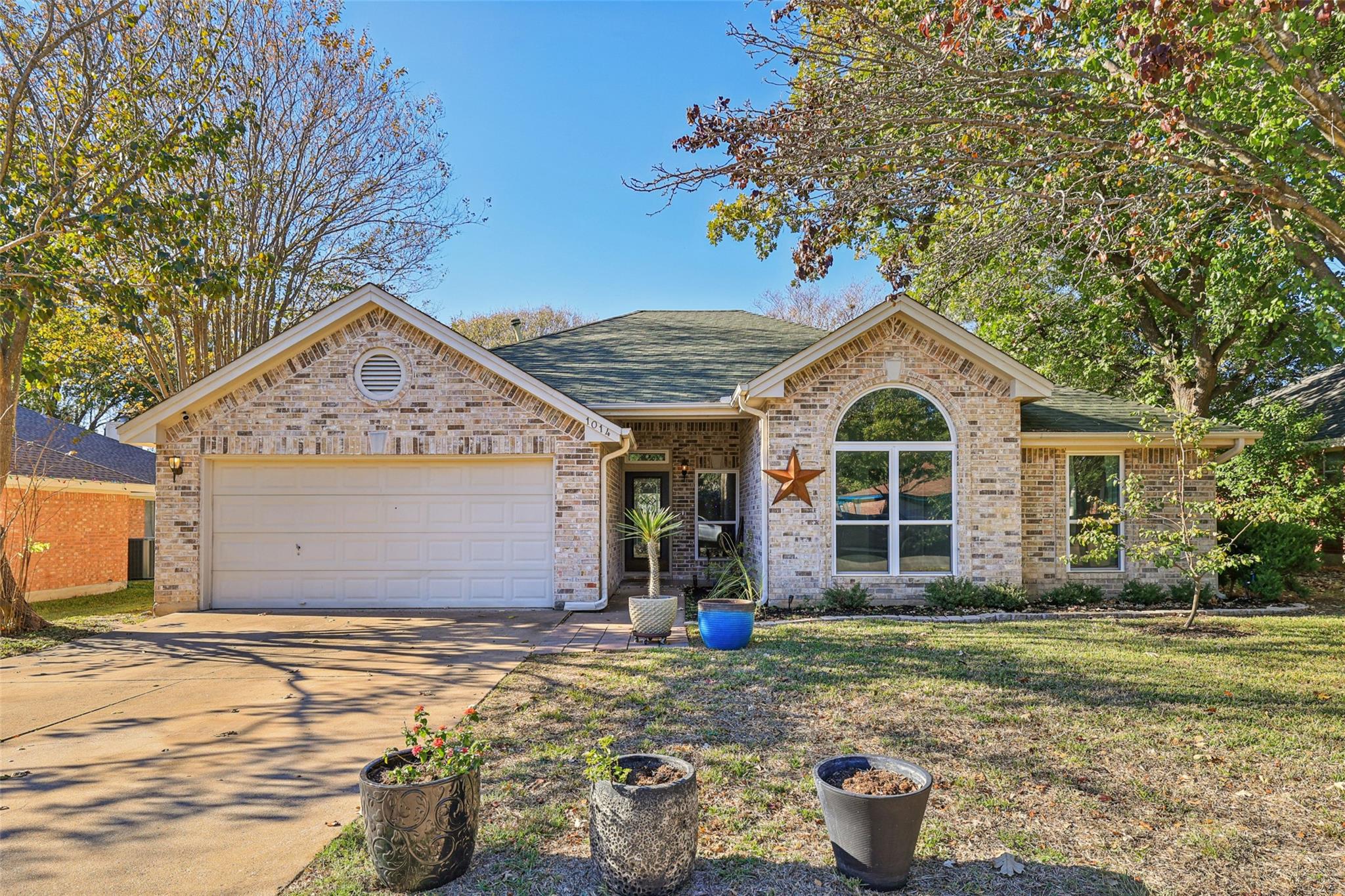 1014 Rocky Creek Dr, Pflugerville, TX 78660