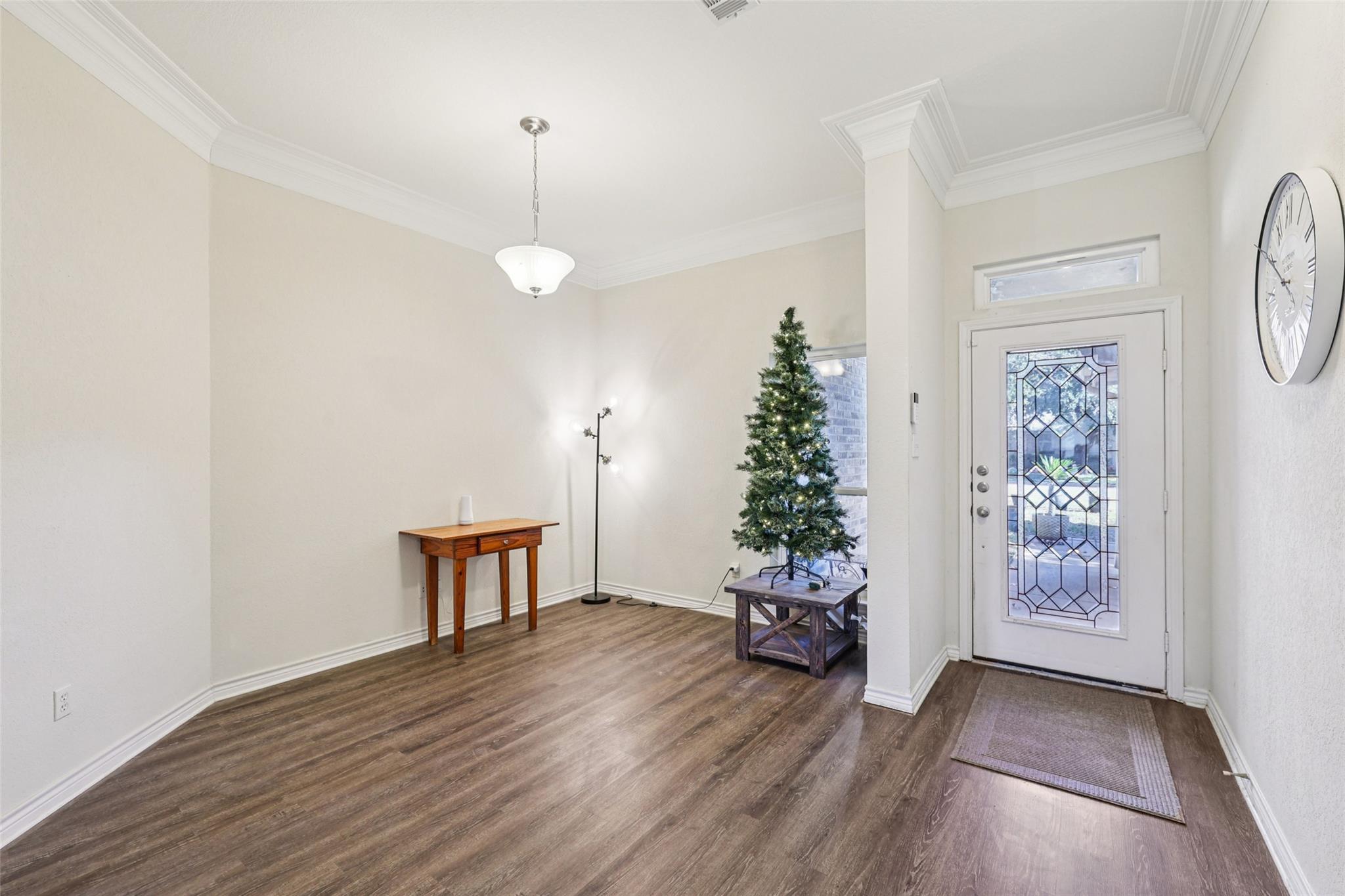 1014 Rocky Creek Dr, Pflugerville, TX 78660