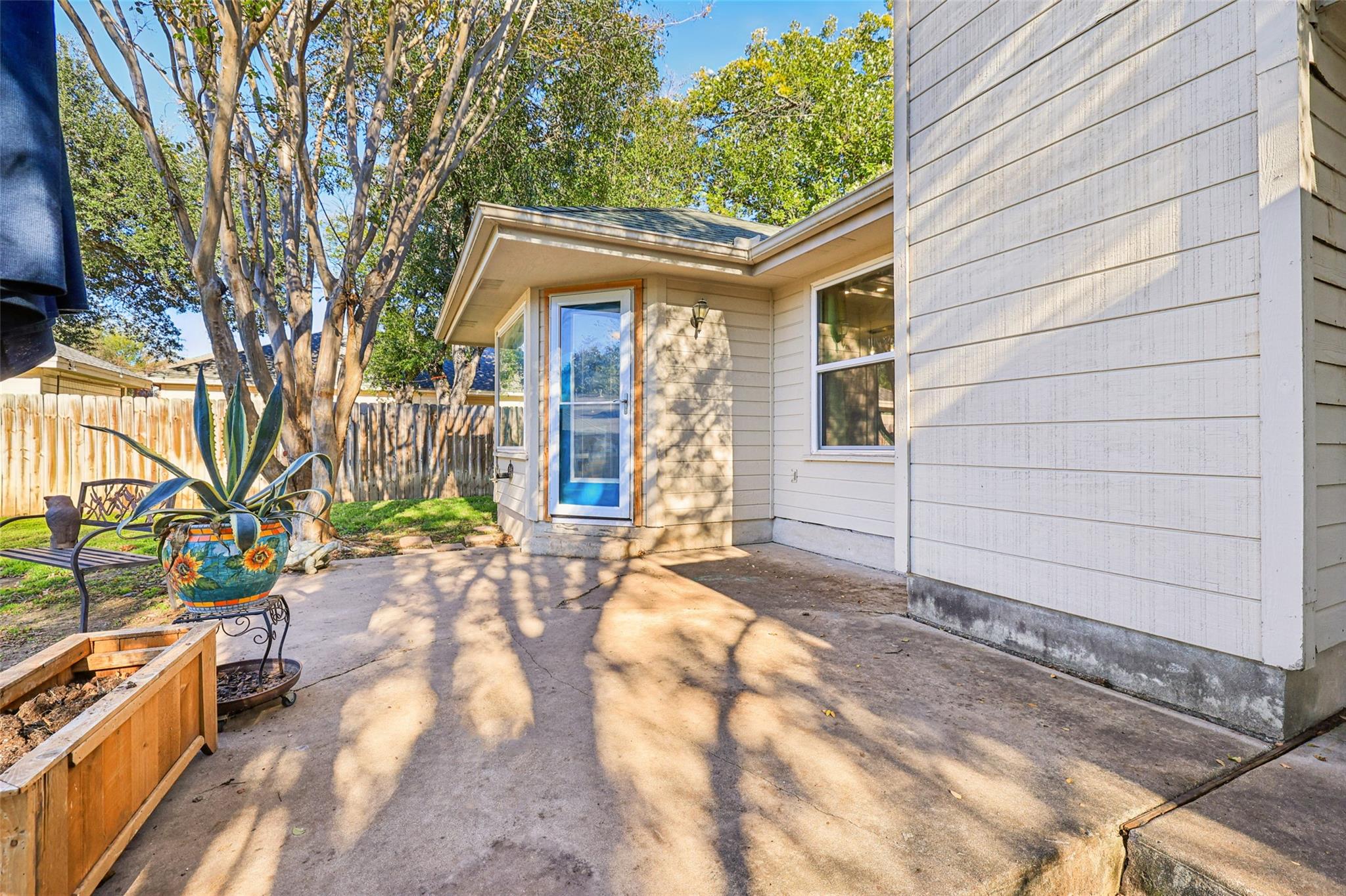 1014 Rocky Creek Dr, Pflugerville, TX 78660