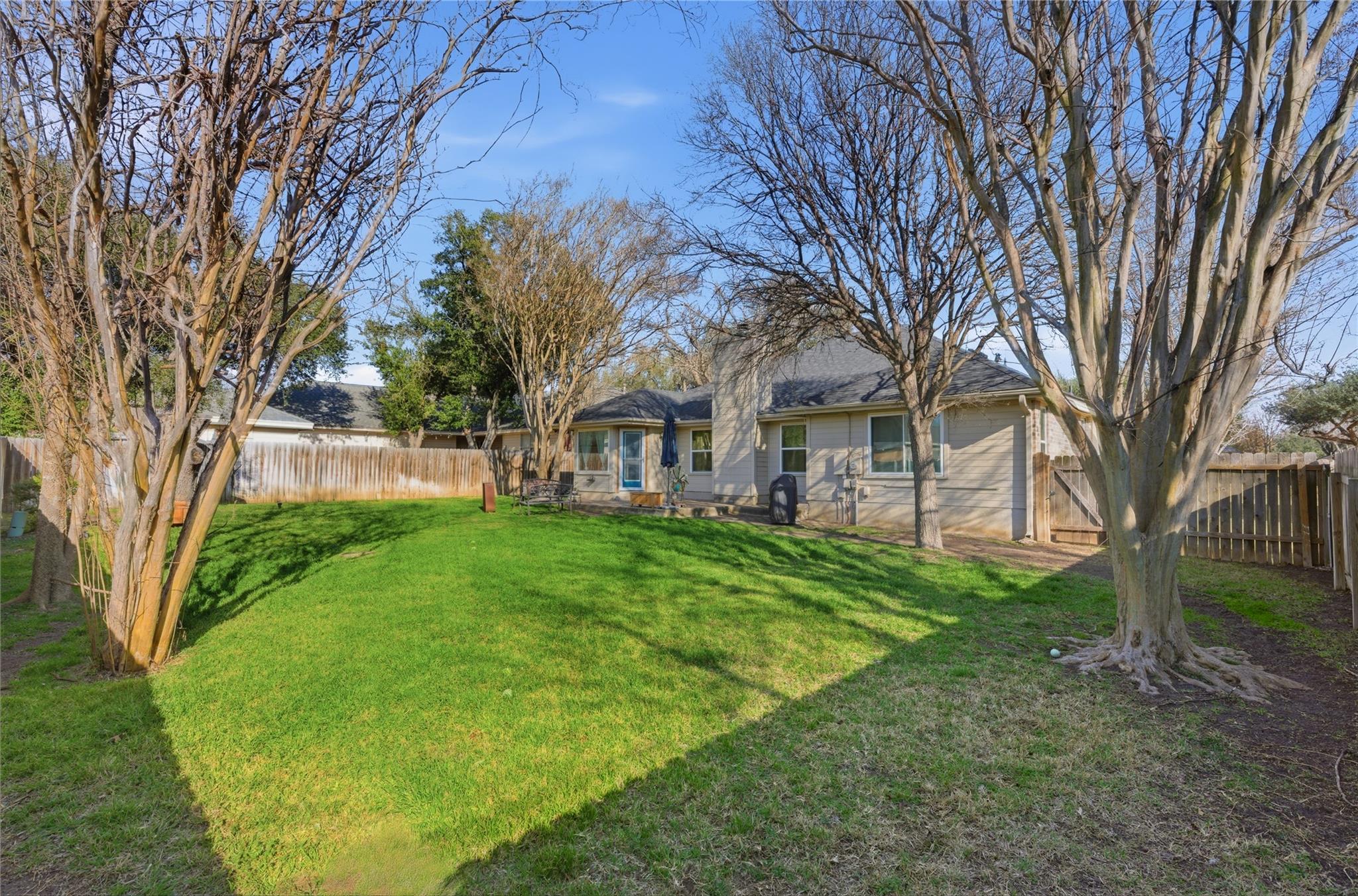 1014 Rocky Creek Dr, Pflugerville, TX 78660