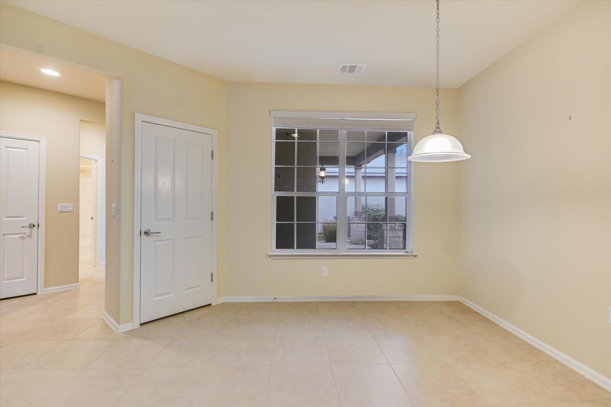 915 Apache Mountain Ln, Georgetown, TX 78633