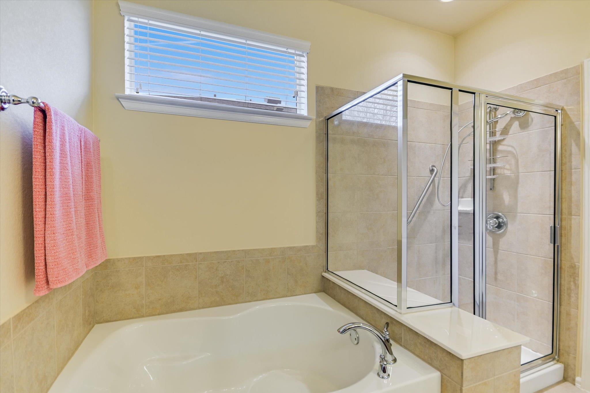 915 Apache Mountain Ln, Georgetown, TX 78633