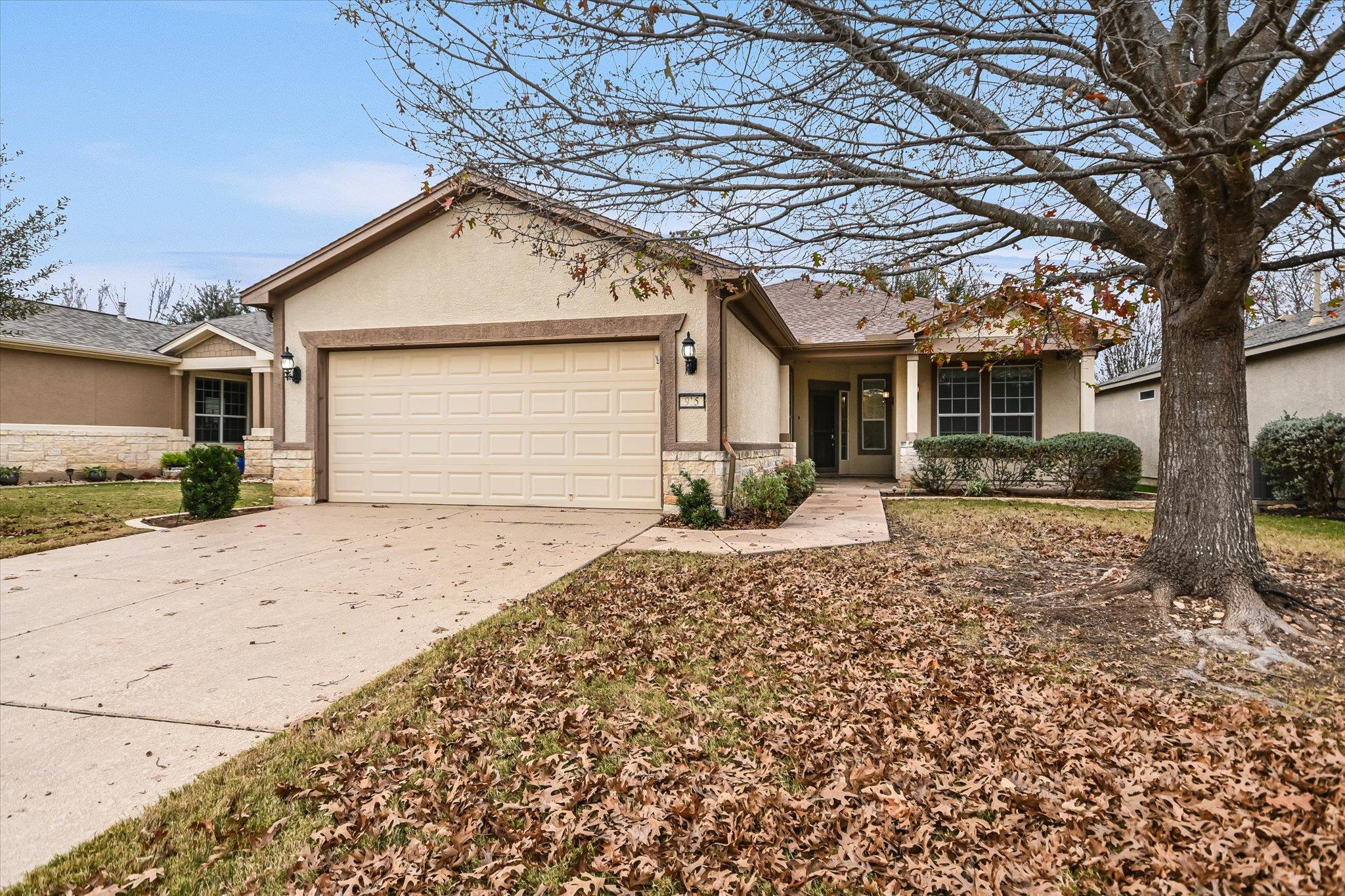 915 Apache Mountain Ln, Georgetown, TX 78633