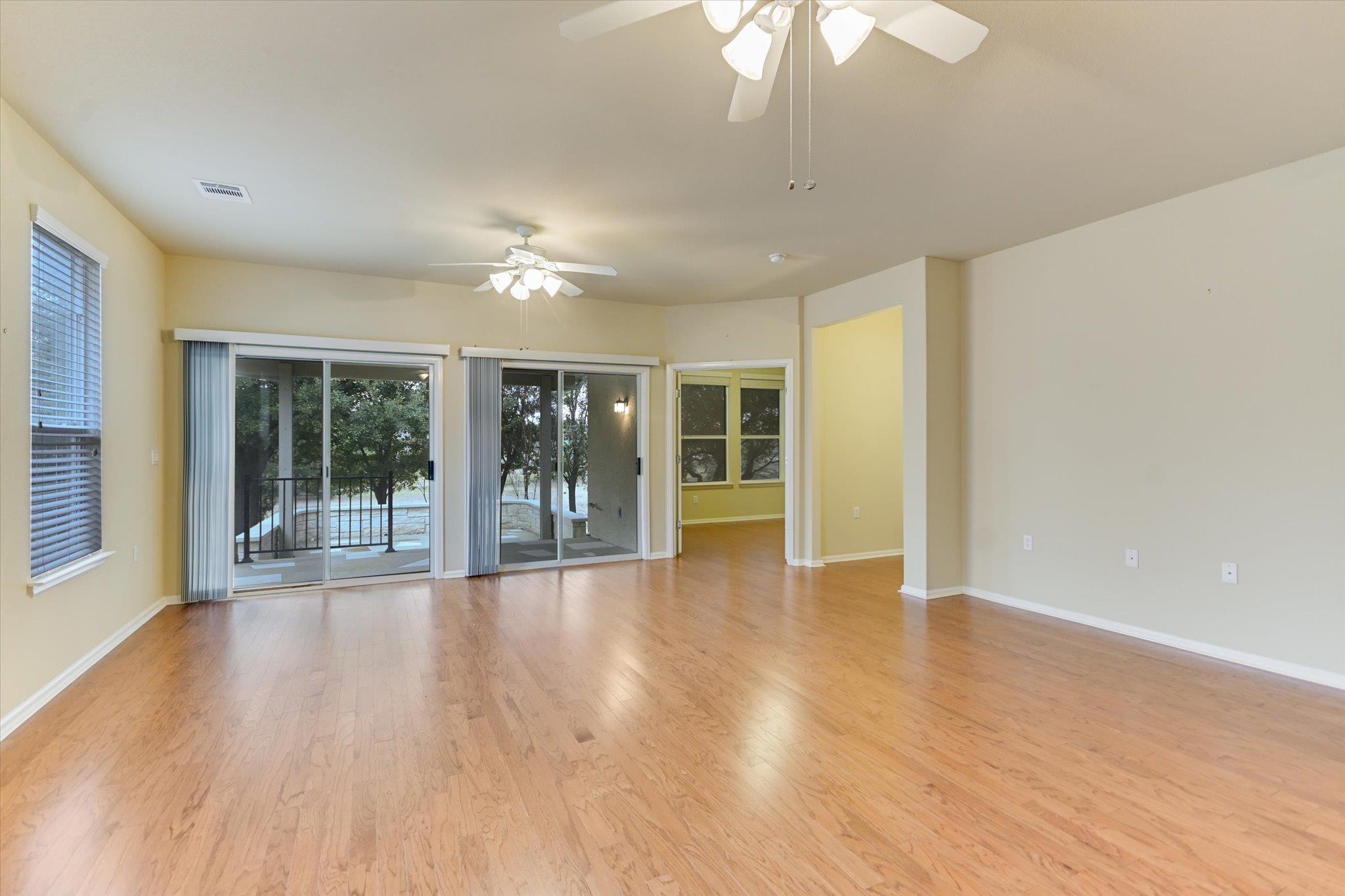 915 Apache Mountain Ln, Georgetown, TX 78633