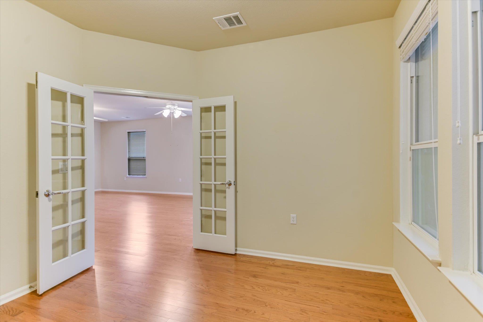 915 Apache Mountain Ln, Georgetown, TX 78633