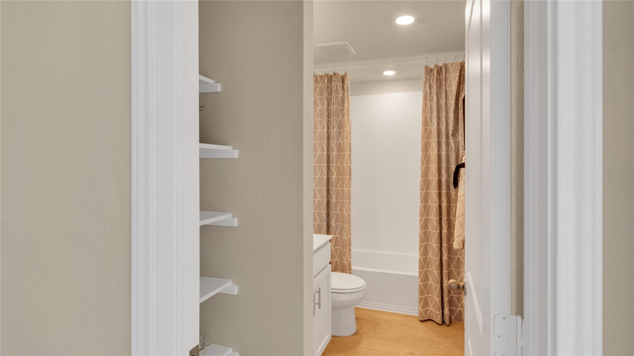 1932 Bandito Bluff Pass, Leander, TX 78641