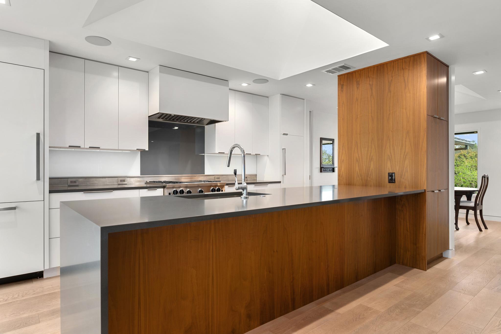 403 Brookhaven Trl, Austin, TX 78746