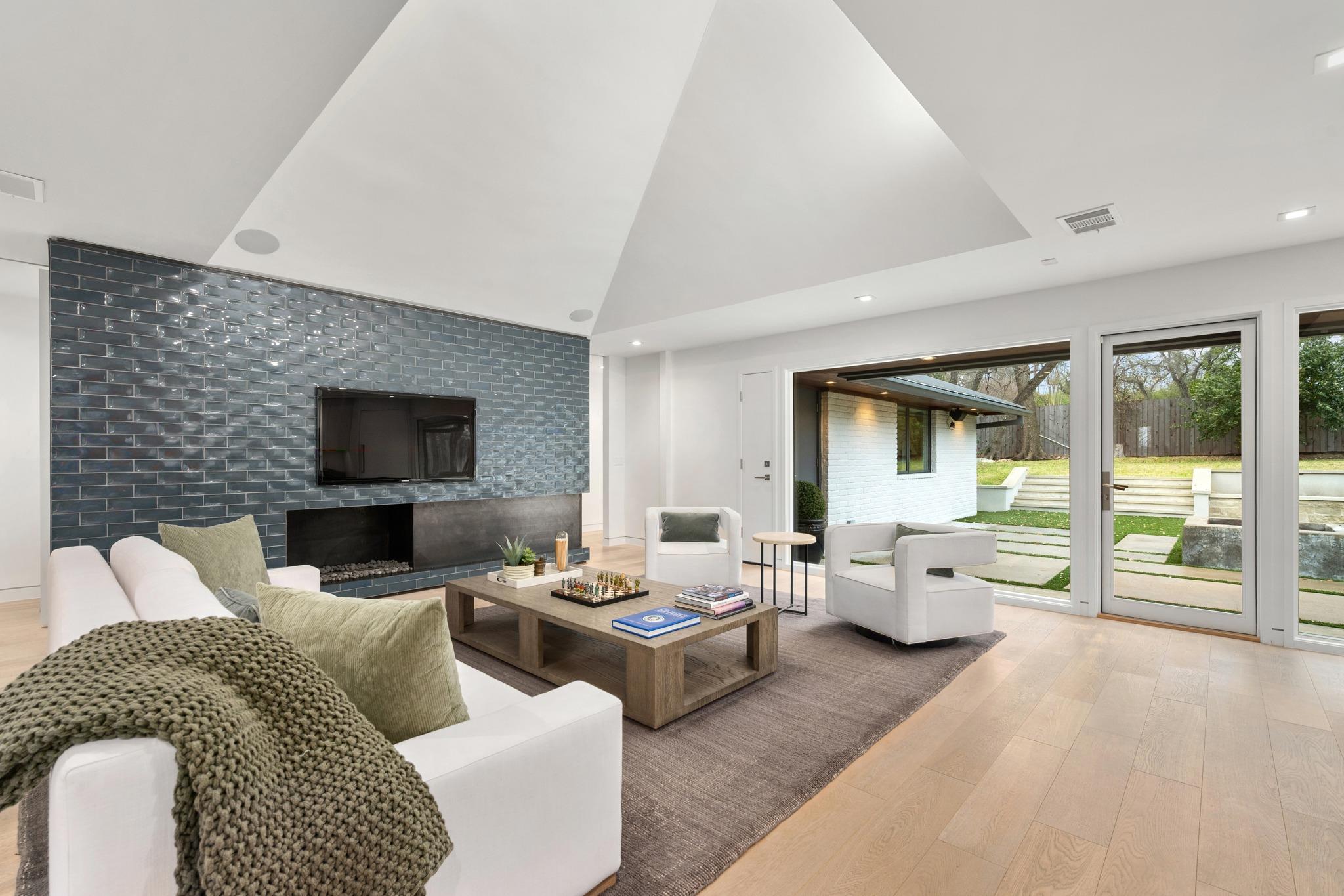 403 Brookhaven Trl, Austin, TX 78746