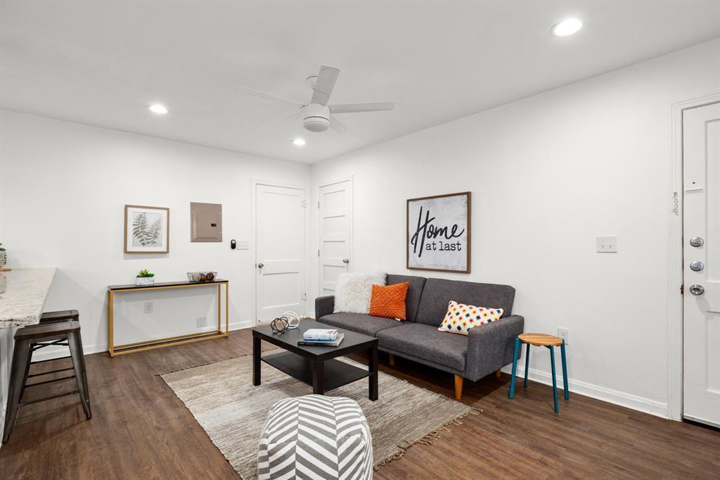 301 E 33rd St # 6, Austin, TX 78705