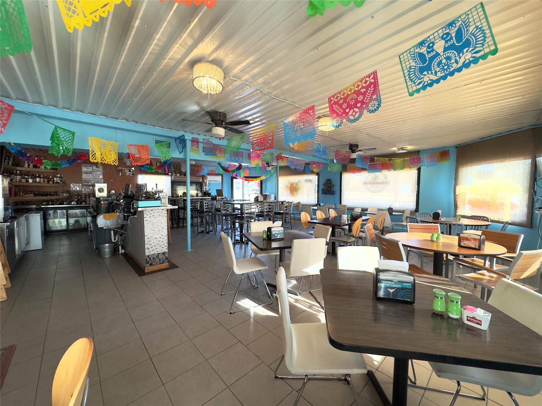 1212 E Pierce St, Luling, TX 78648