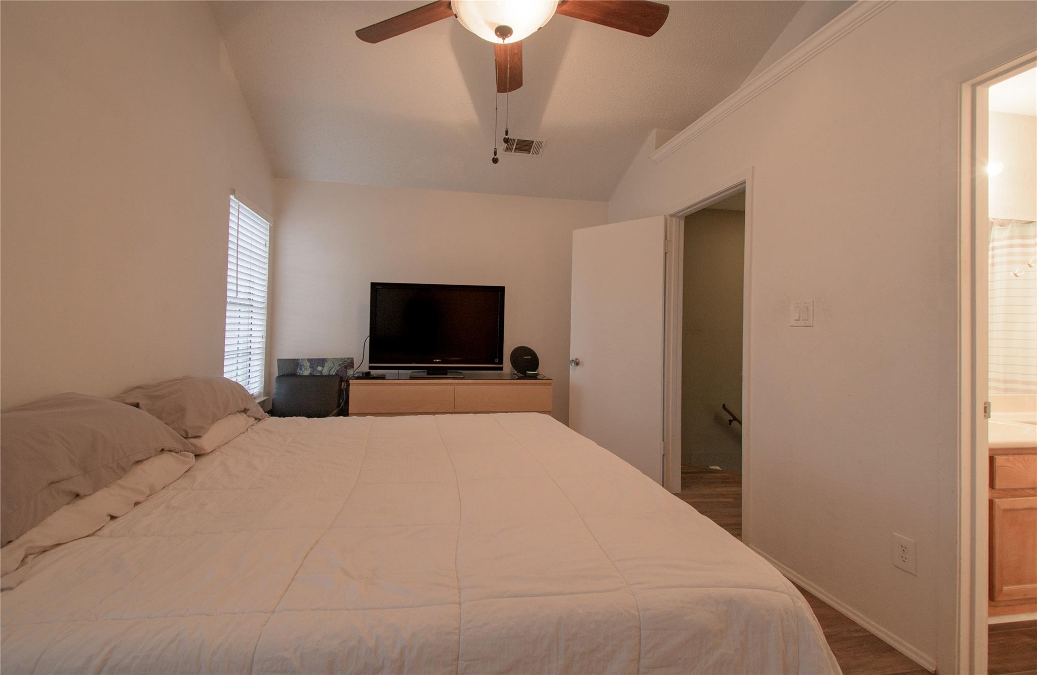 1411 Gracy Farms Lane # 14, Austin, TX 78758