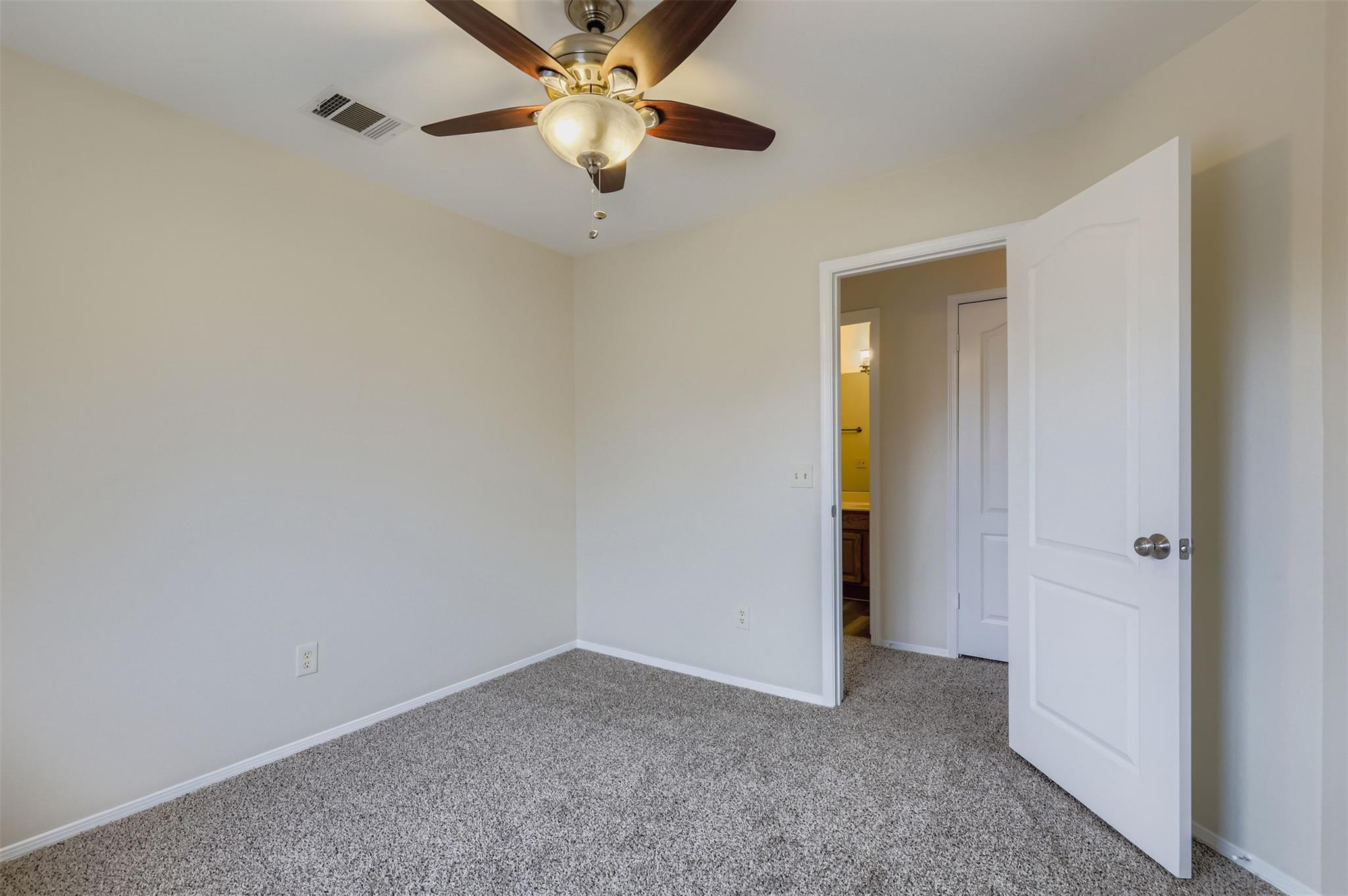 16901 Tomcat Dr, Round Rock, TX 78681