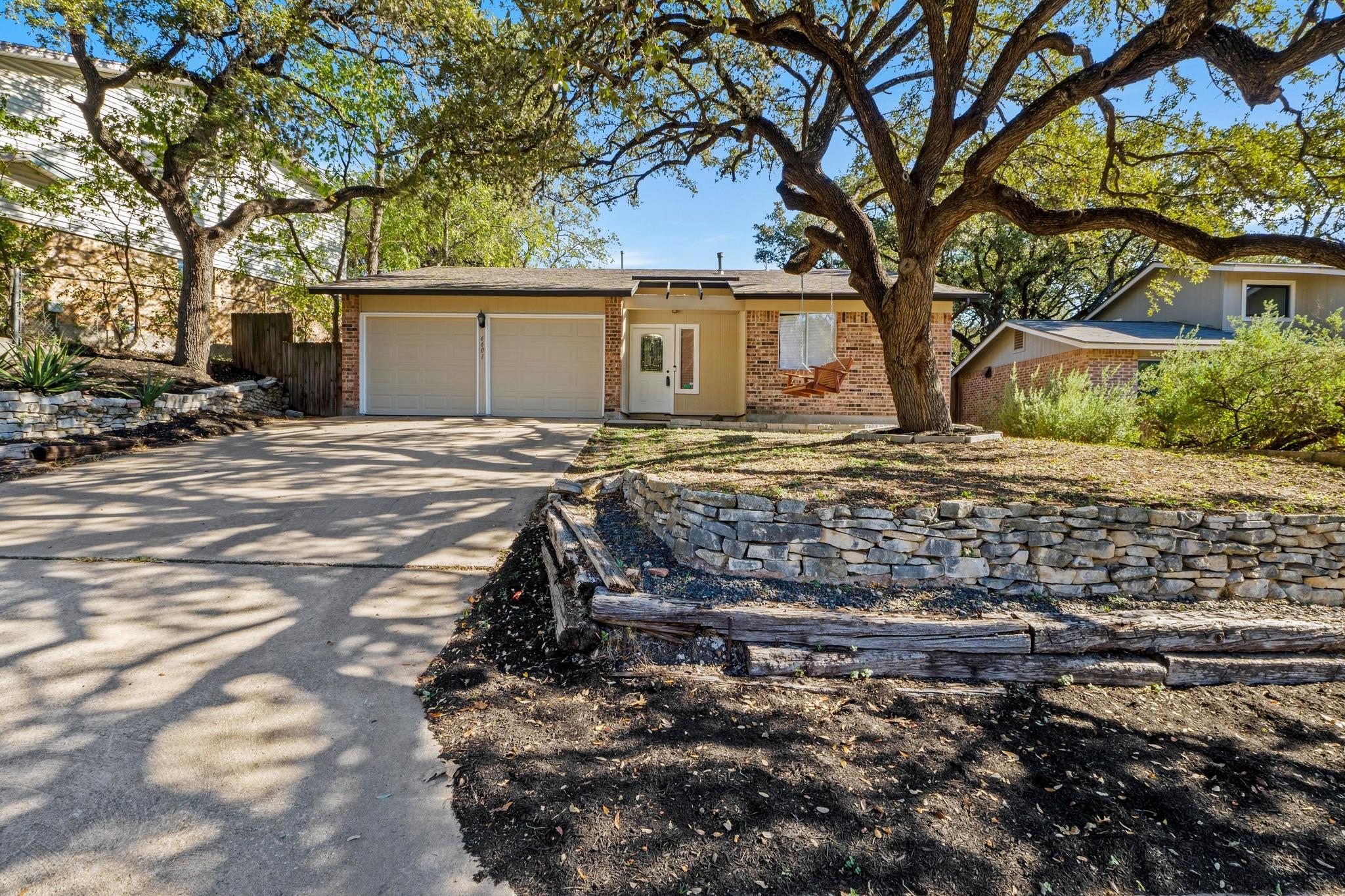 6601 Sunstrip Dr, Austin, TX 78745