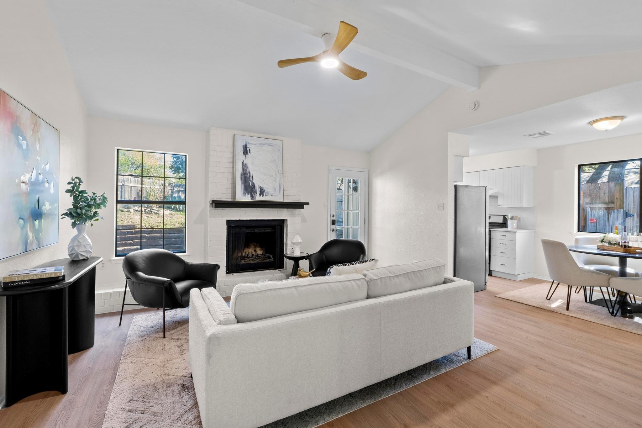 6601 Sunstrip Dr, Austin, TX 78745