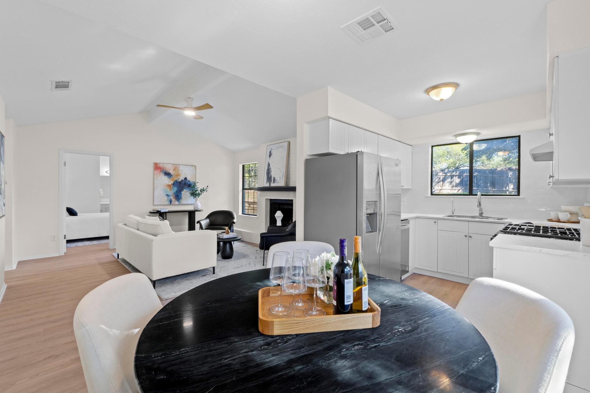 6601 Sunstrip Dr, Austin, TX 78745