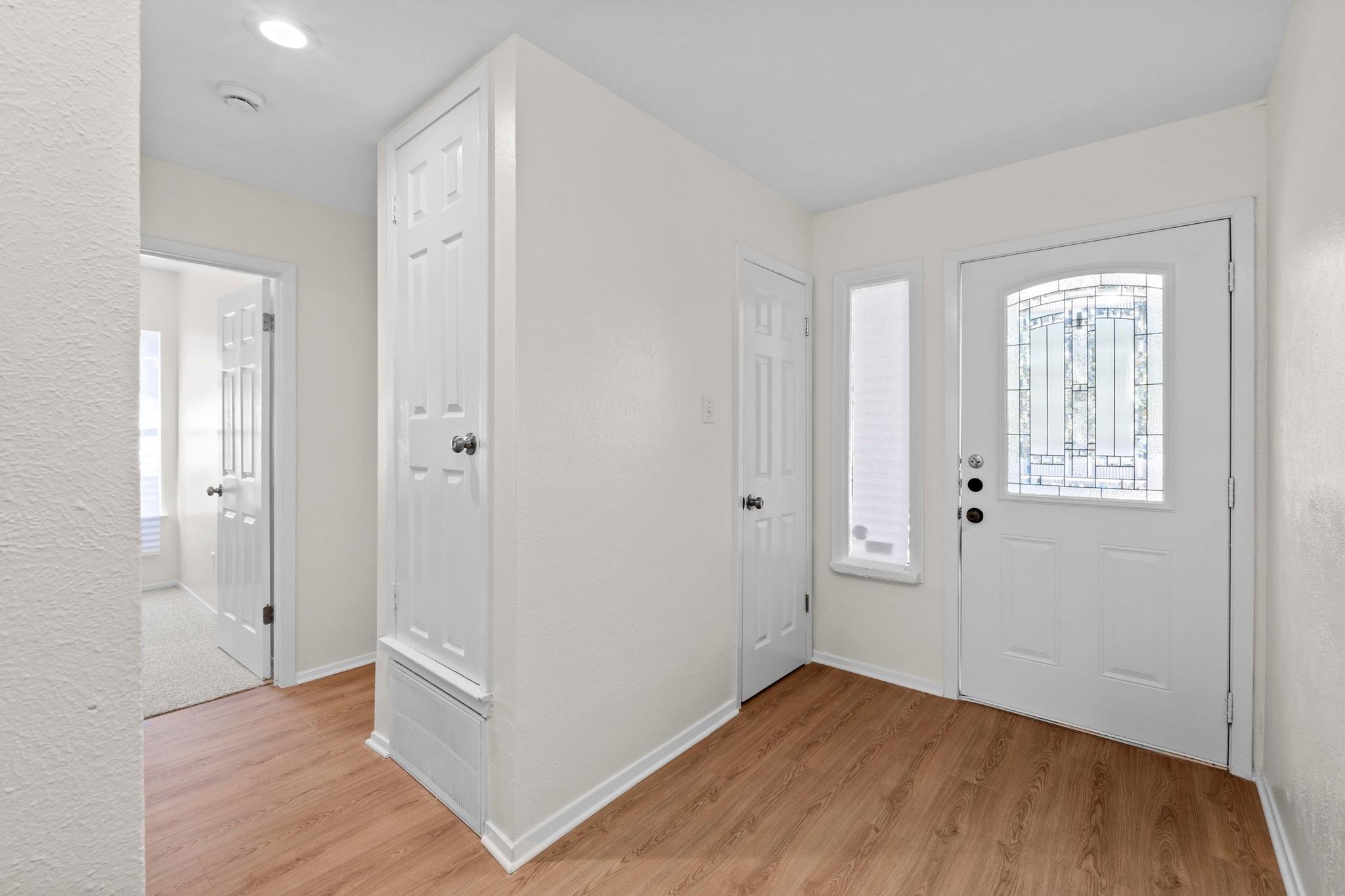 6601 Sunstrip Dr, Austin, TX 78745