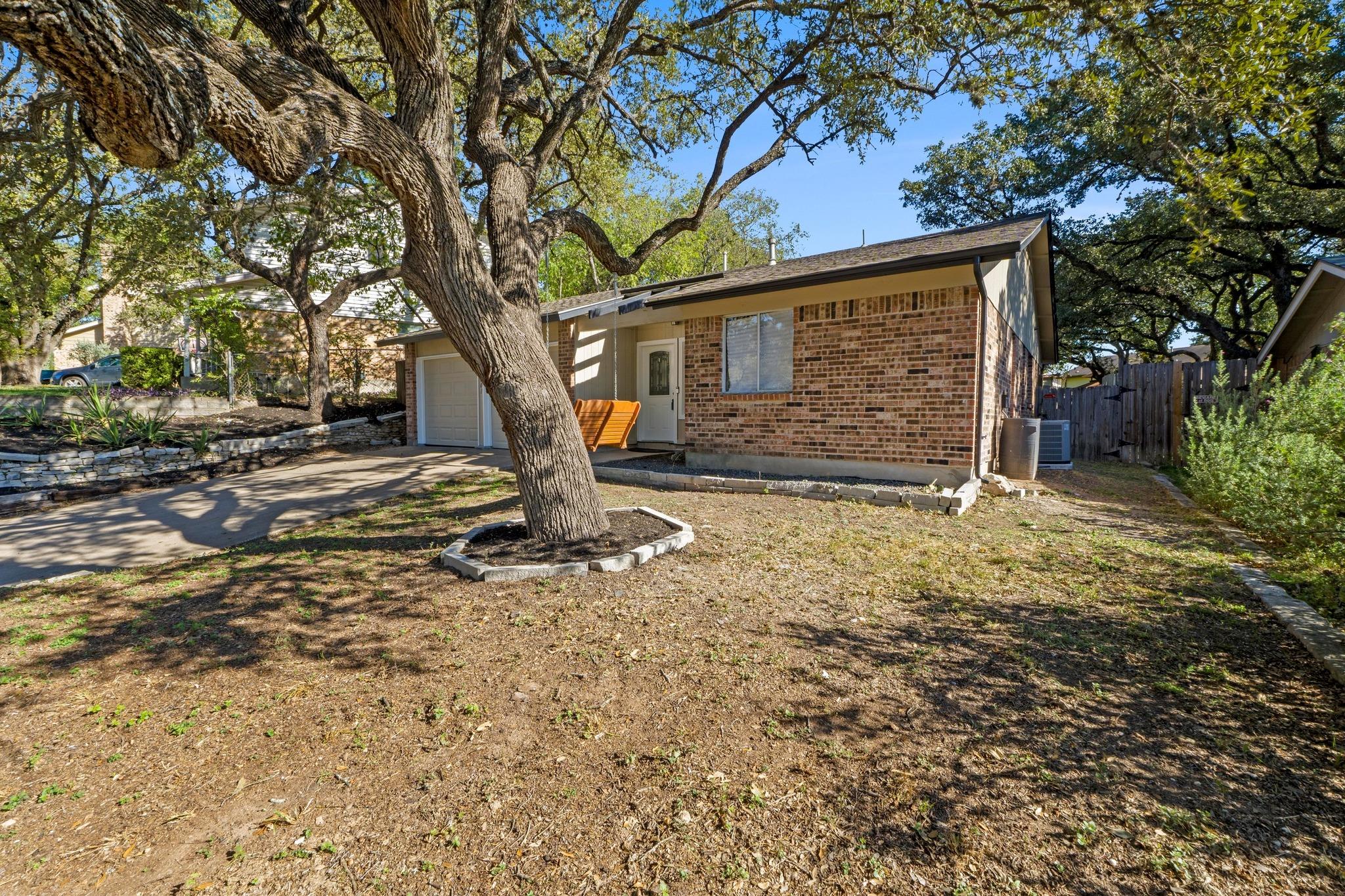6601 Sunstrip Dr, Austin, TX 78745