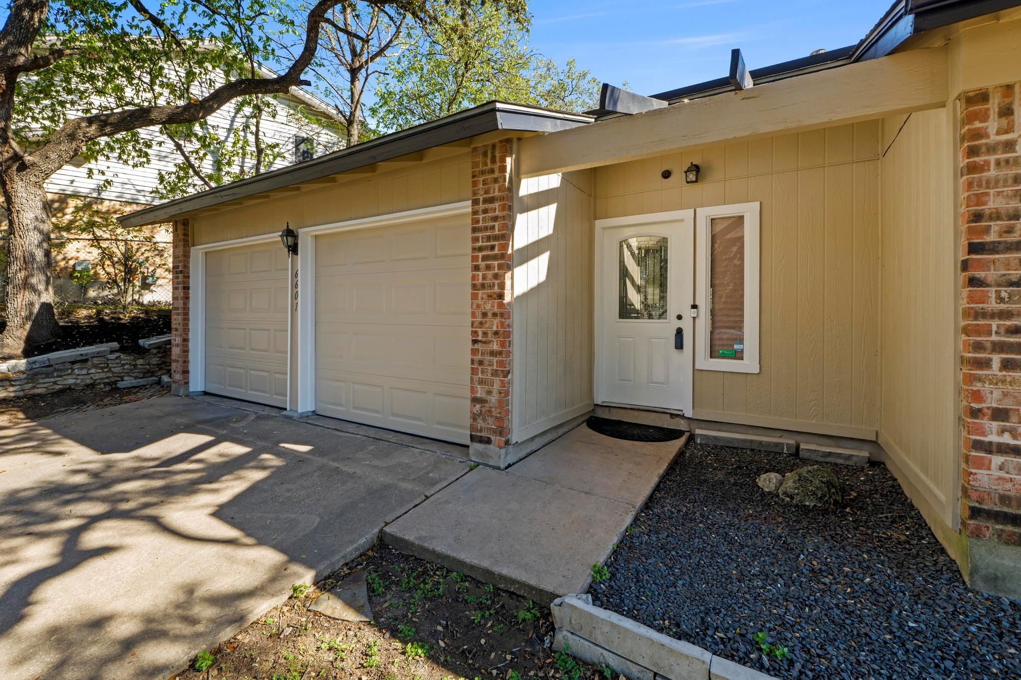 6601 Sunstrip Dr, Austin, TX 78745