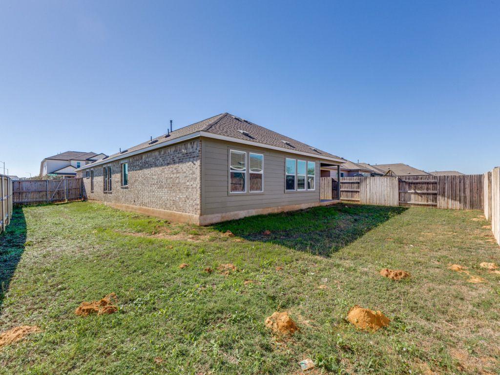114 Isaac Millsaps Trl, Bastrop, TX 78602