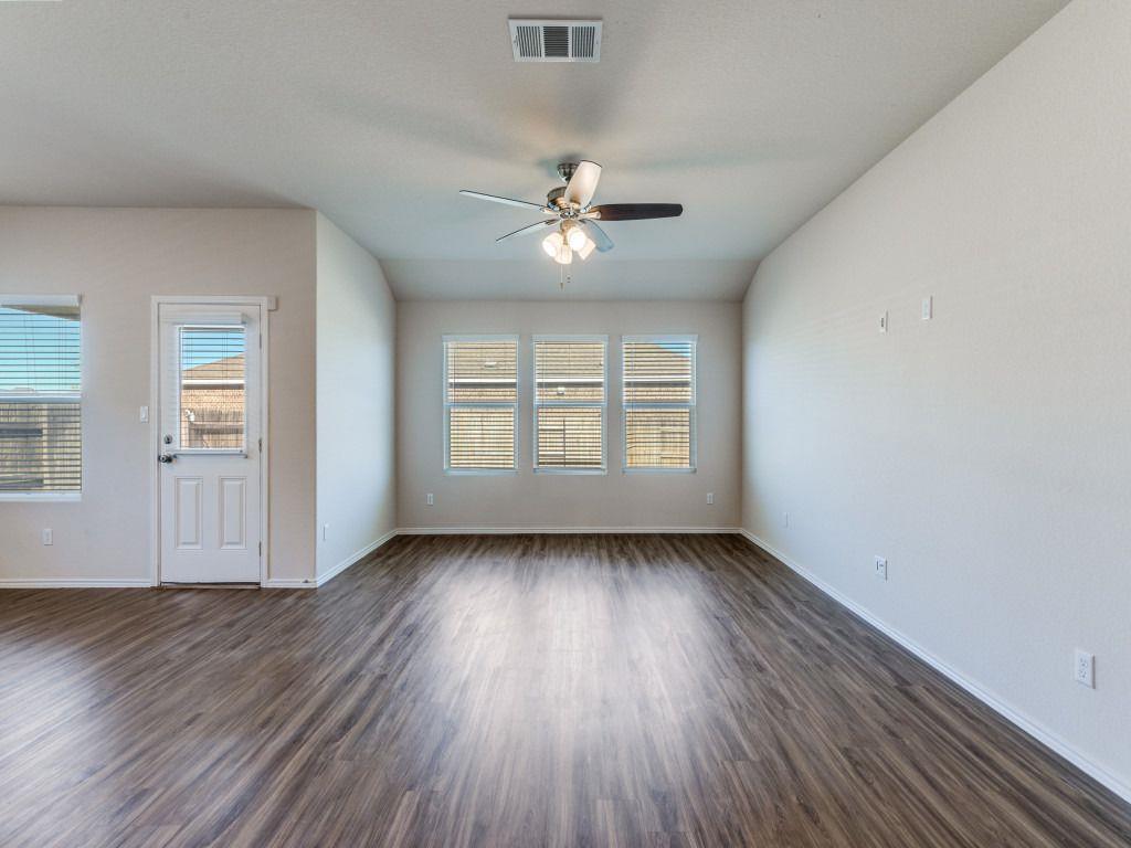 114 Isaac Millsaps Trl, Bastrop, TX 78602