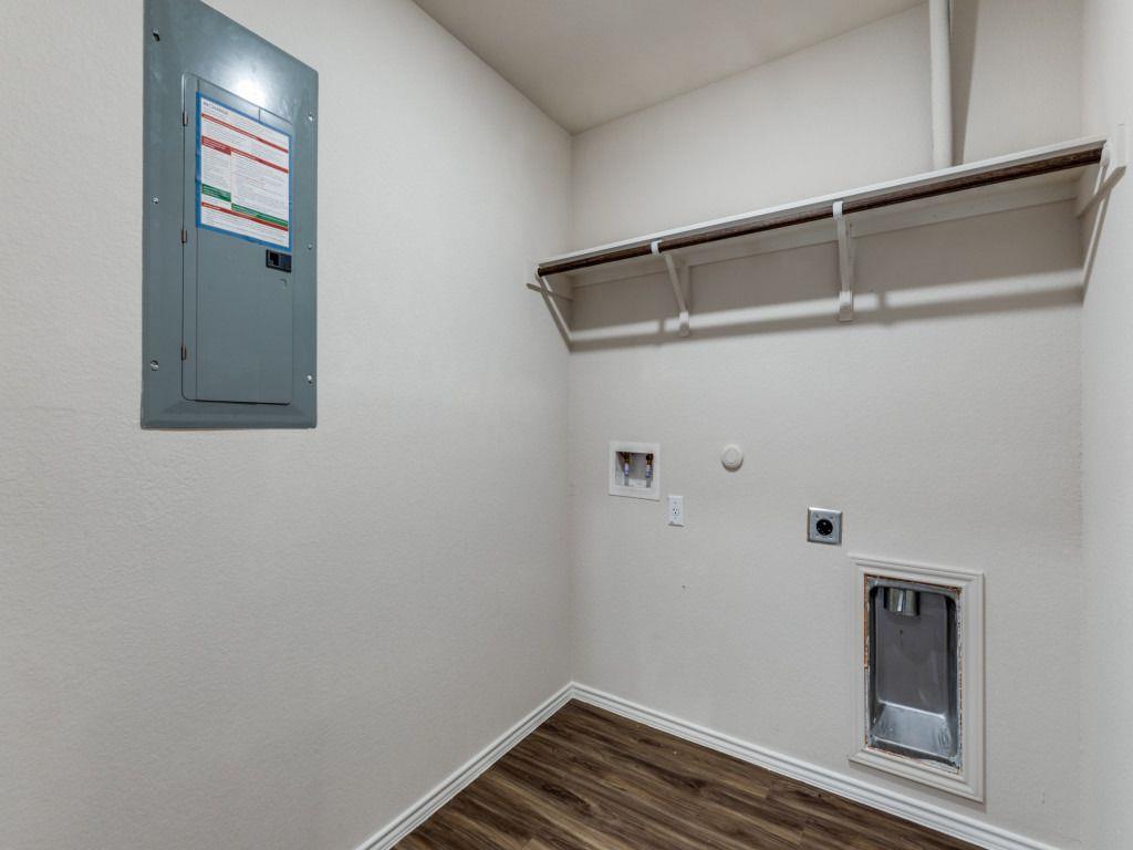 114 Isaac Millsaps Trl, Bastrop, TX 78602