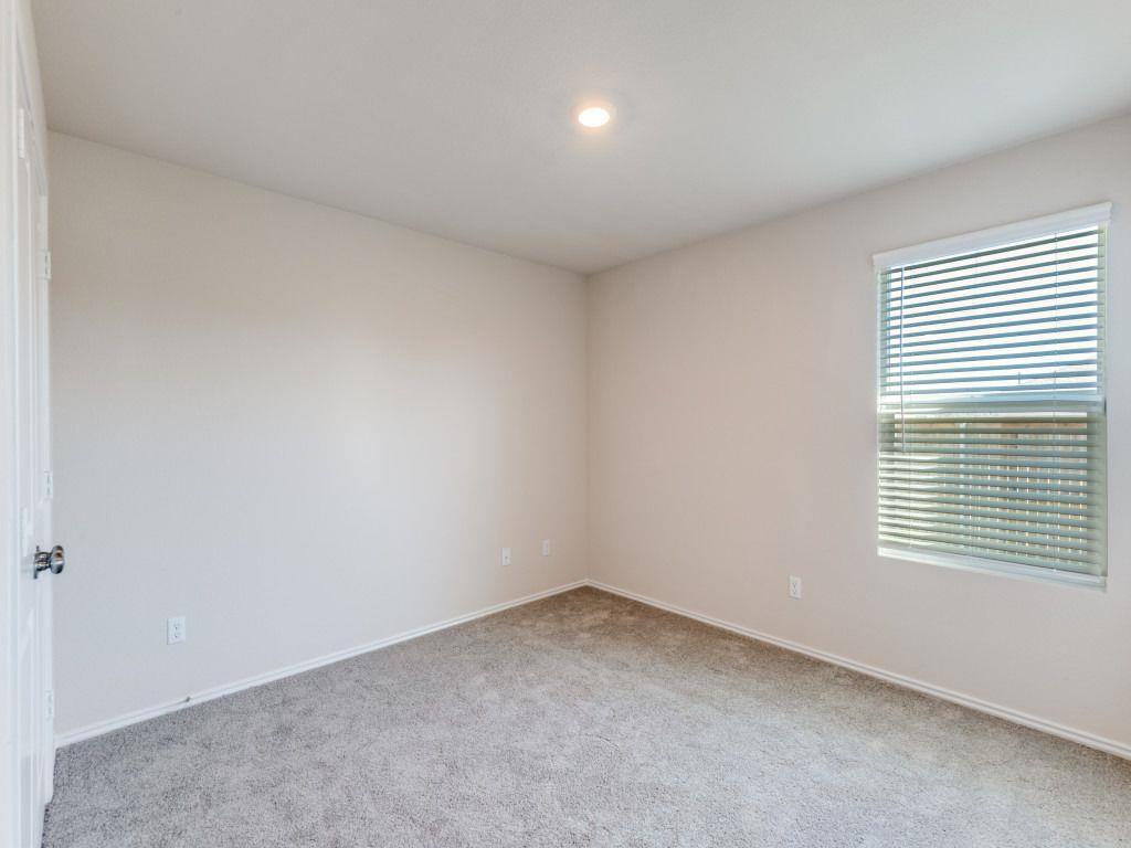 114 Isaac Millsaps Trl, Bastrop, TX 78602