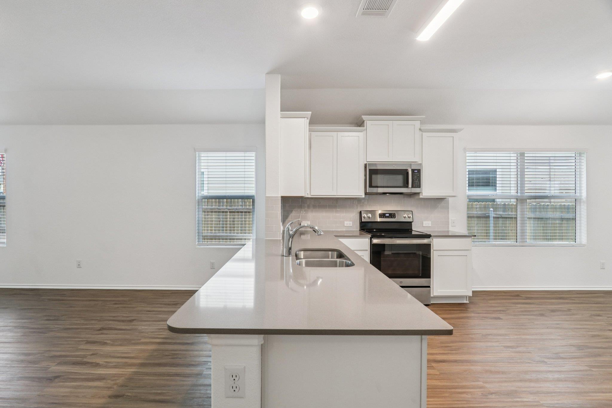 240 Line Of Fire Way, Jarrell, TX 76537