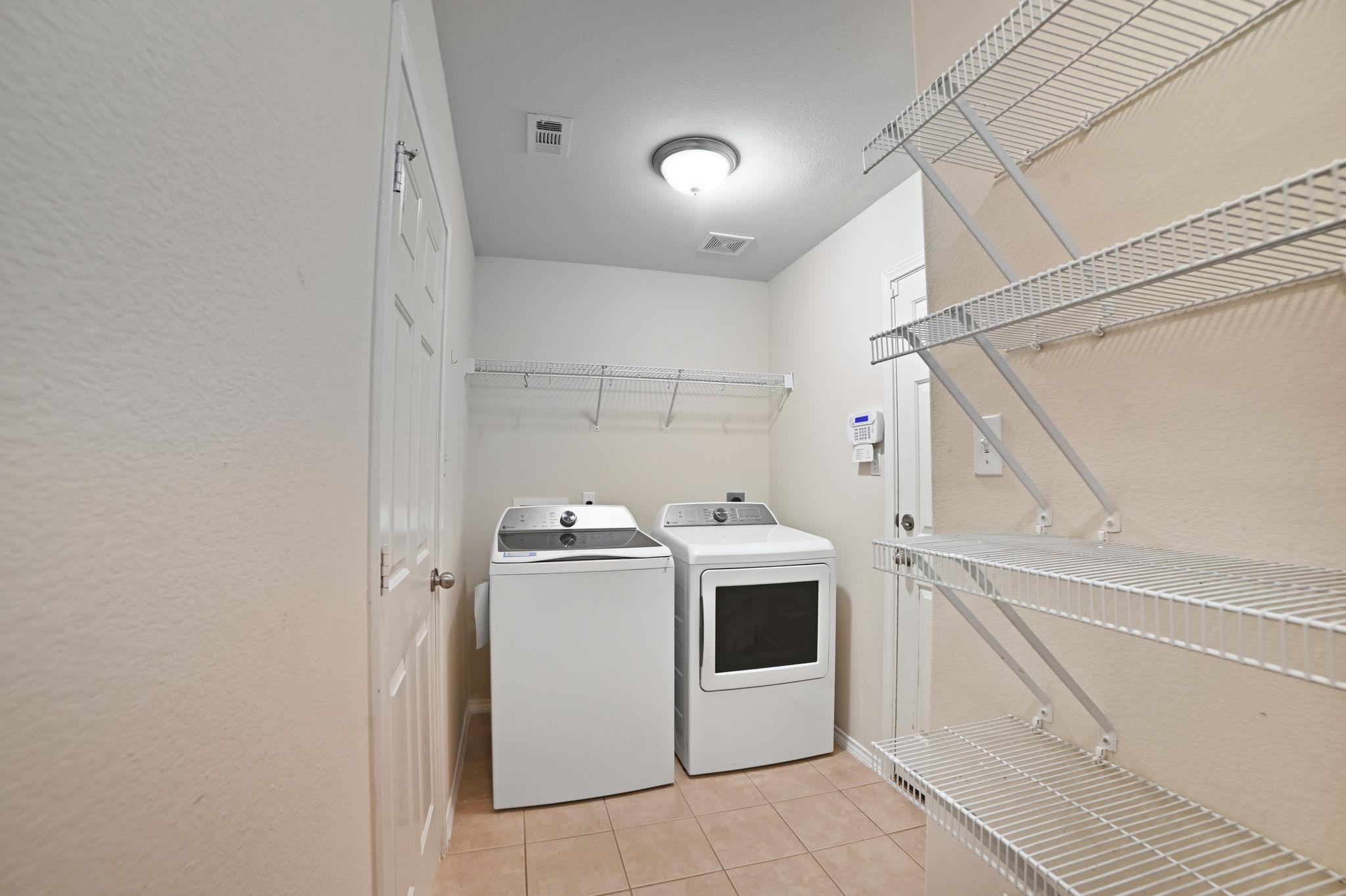 316 Housefinch Loop, Leander, TX 78641