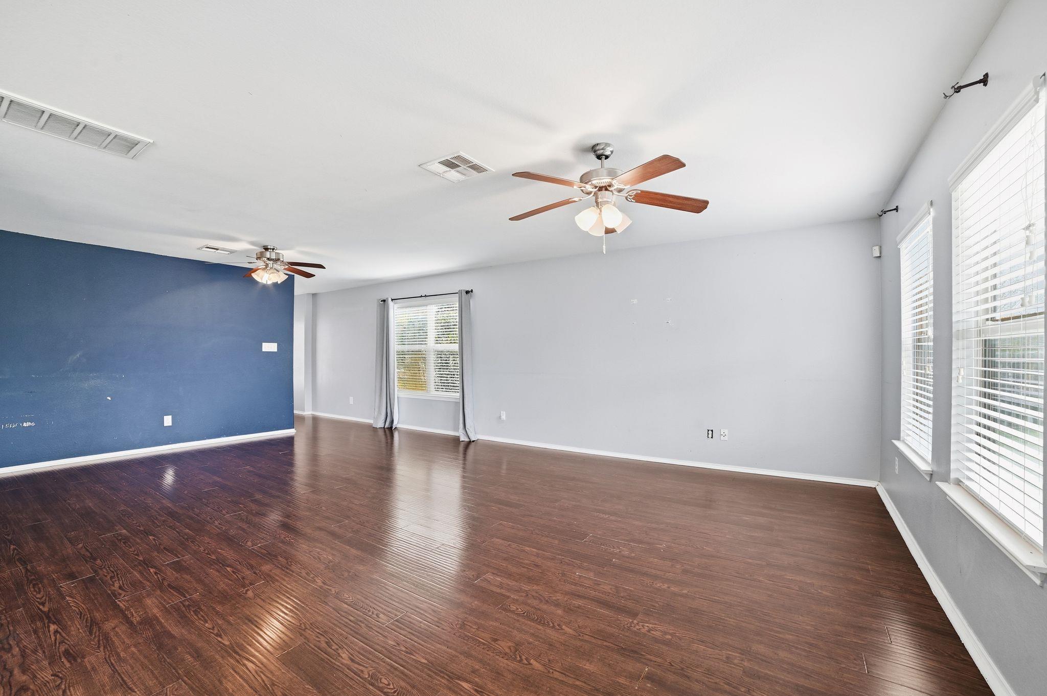 316 Housefinch Loop, Leander, TX 78641