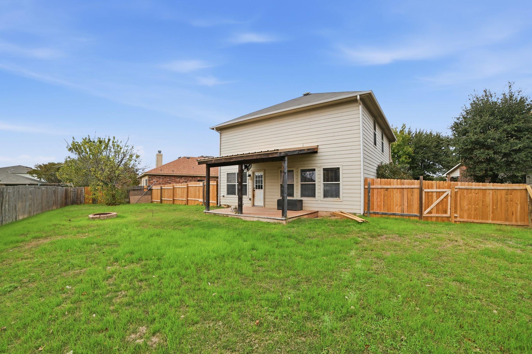 316 Housefinch Loop, Leander, TX 78641