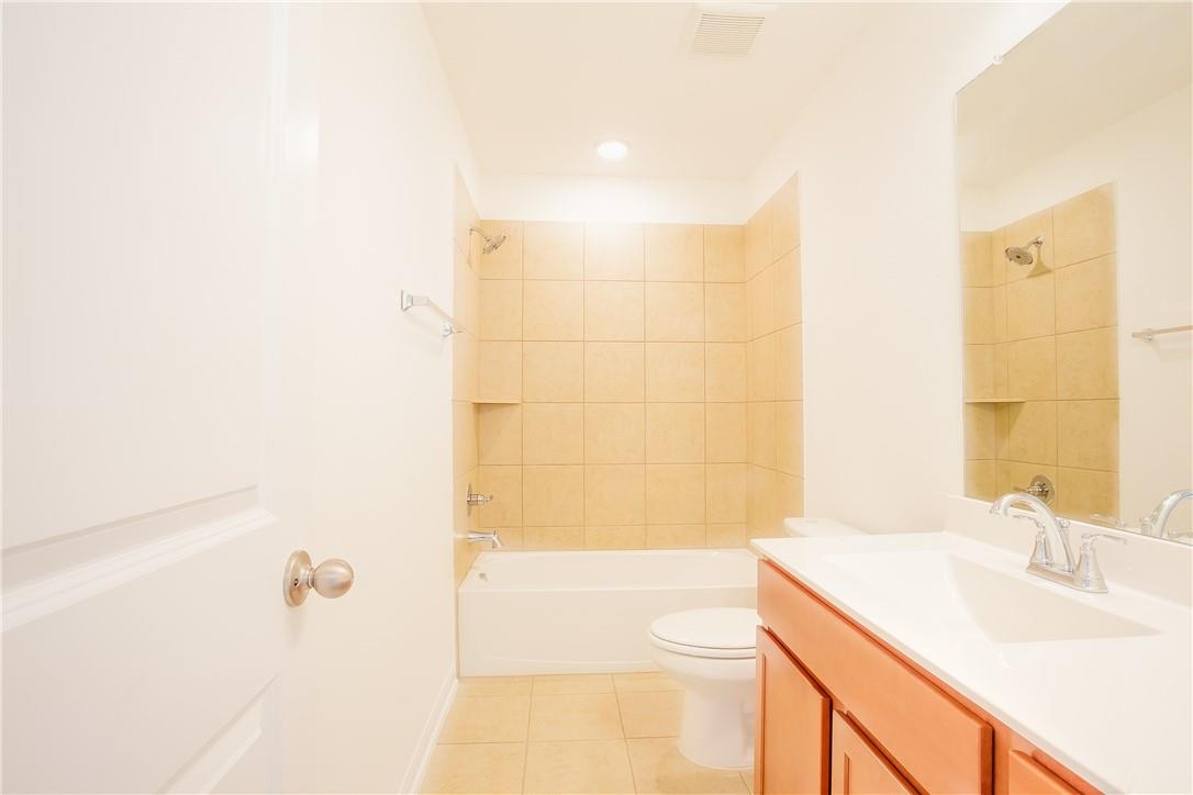 112 Rebel Red Rd, Liberty Hill, TX 78642