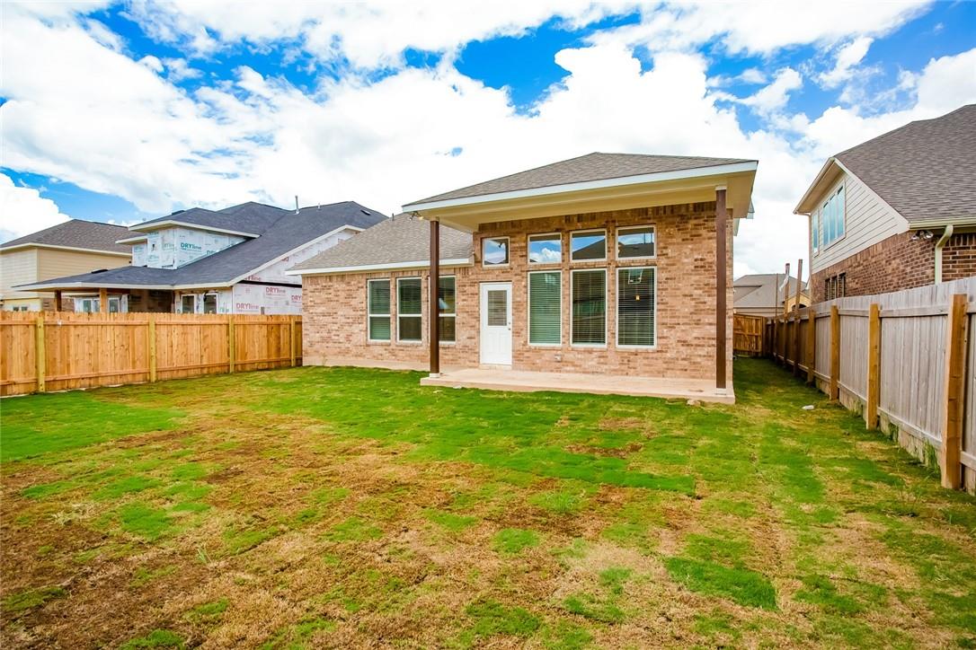 112 Rebel Red Rd, Liberty Hill, TX 78642