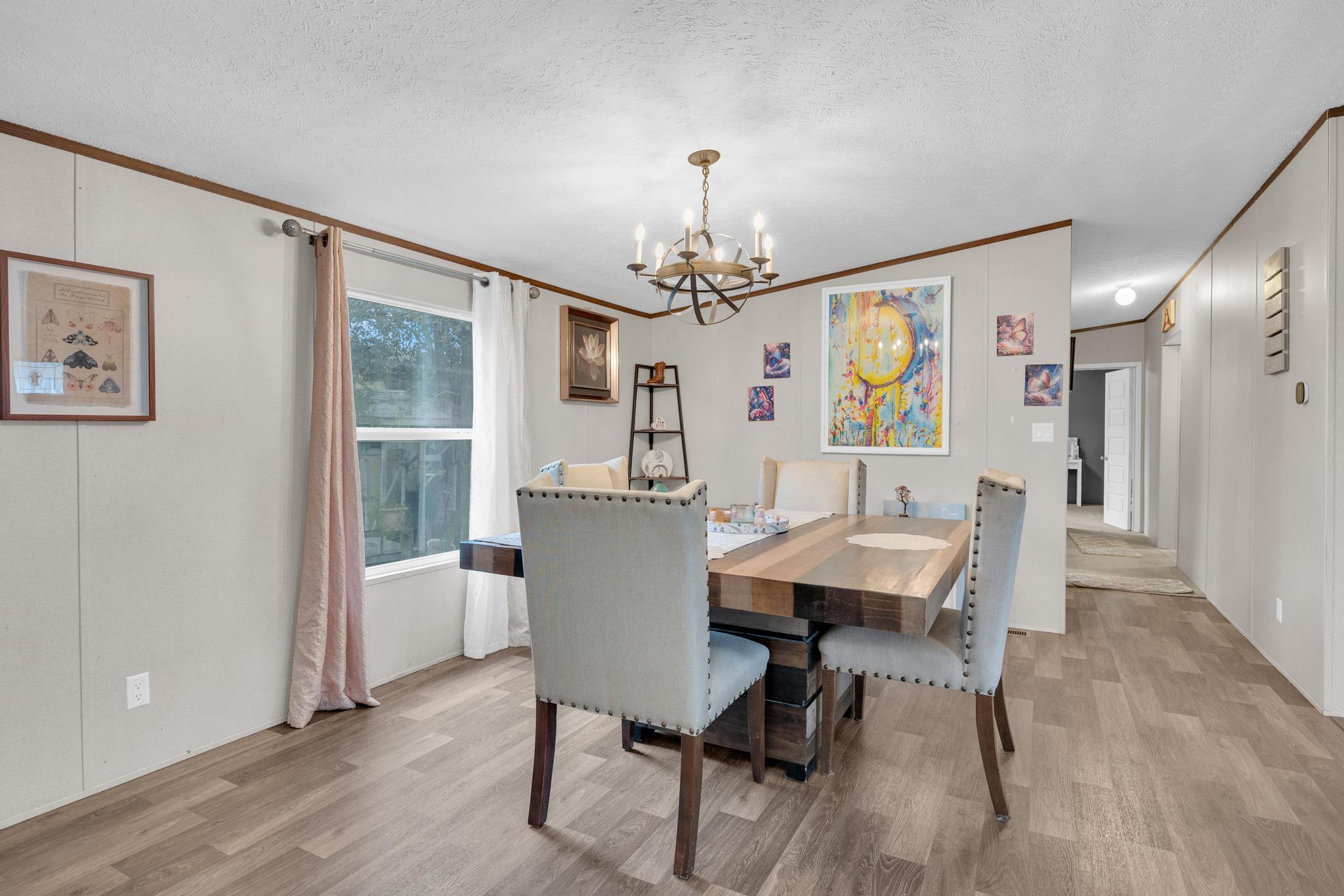 354 Oak Arbor Trl, Del Valle, TX 78617