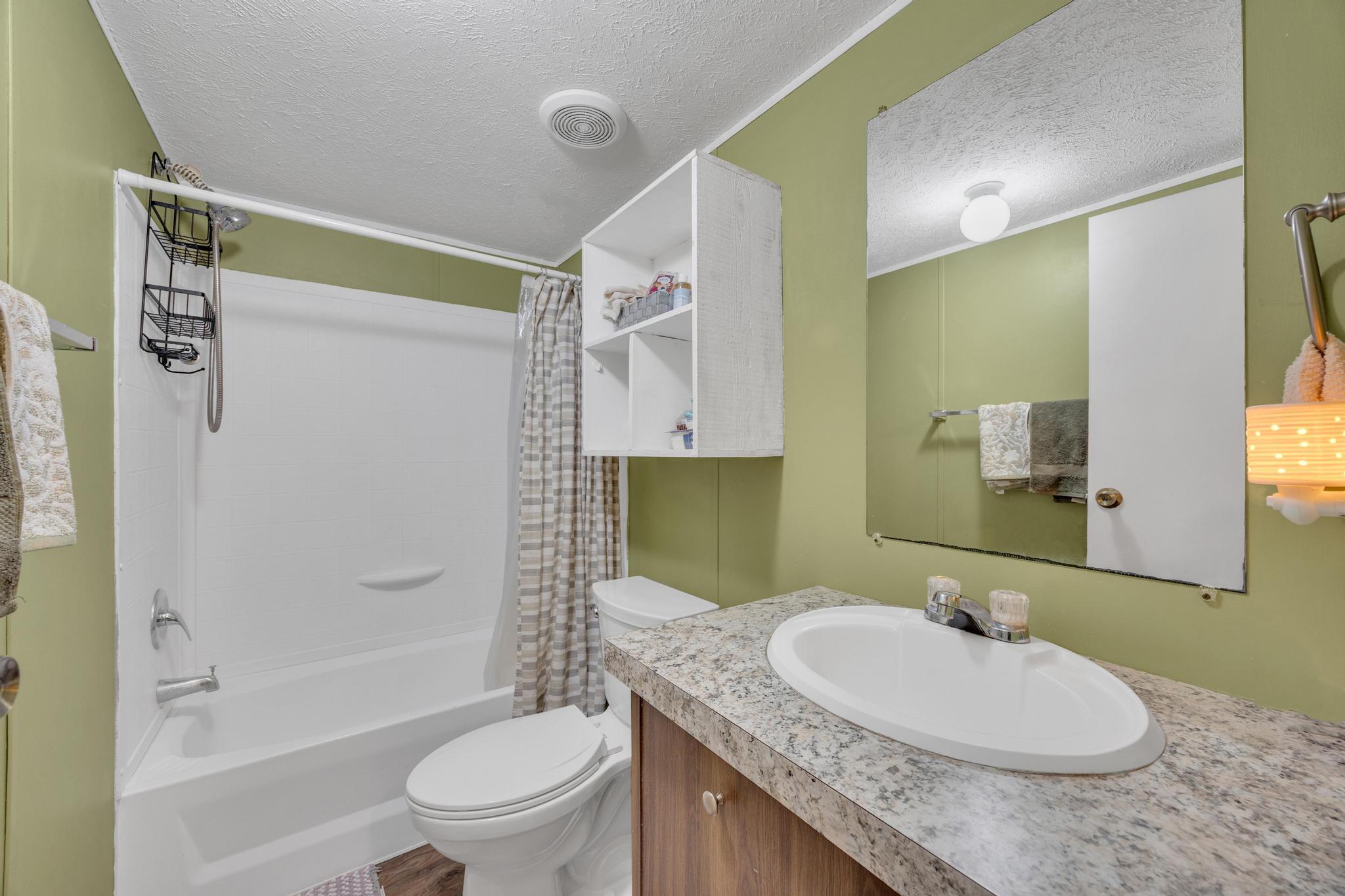 354 Oak Arbor Trl, Del Valle, TX 78617