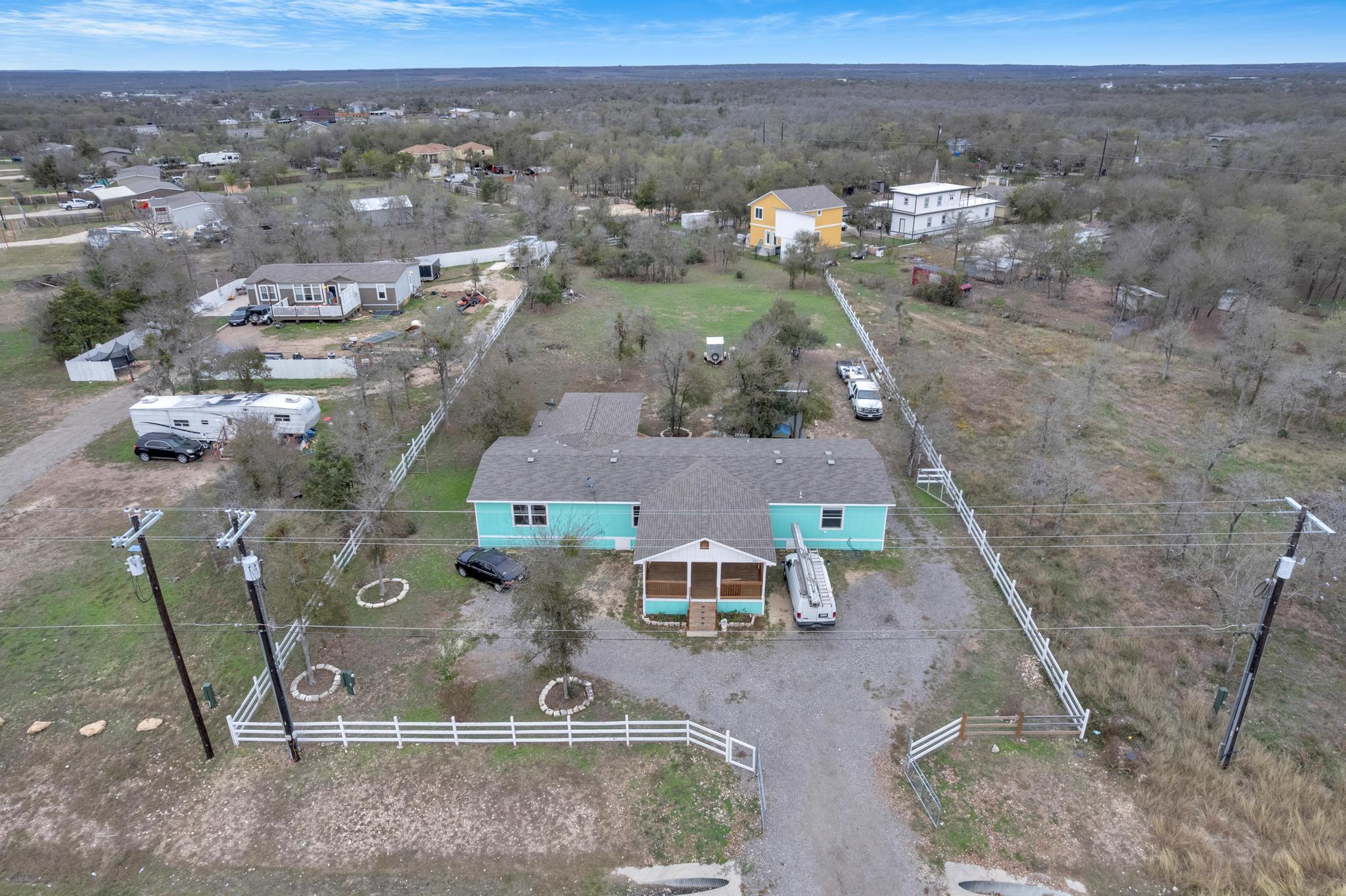 354 Oak Arbor Trl, Del Valle, TX 78617