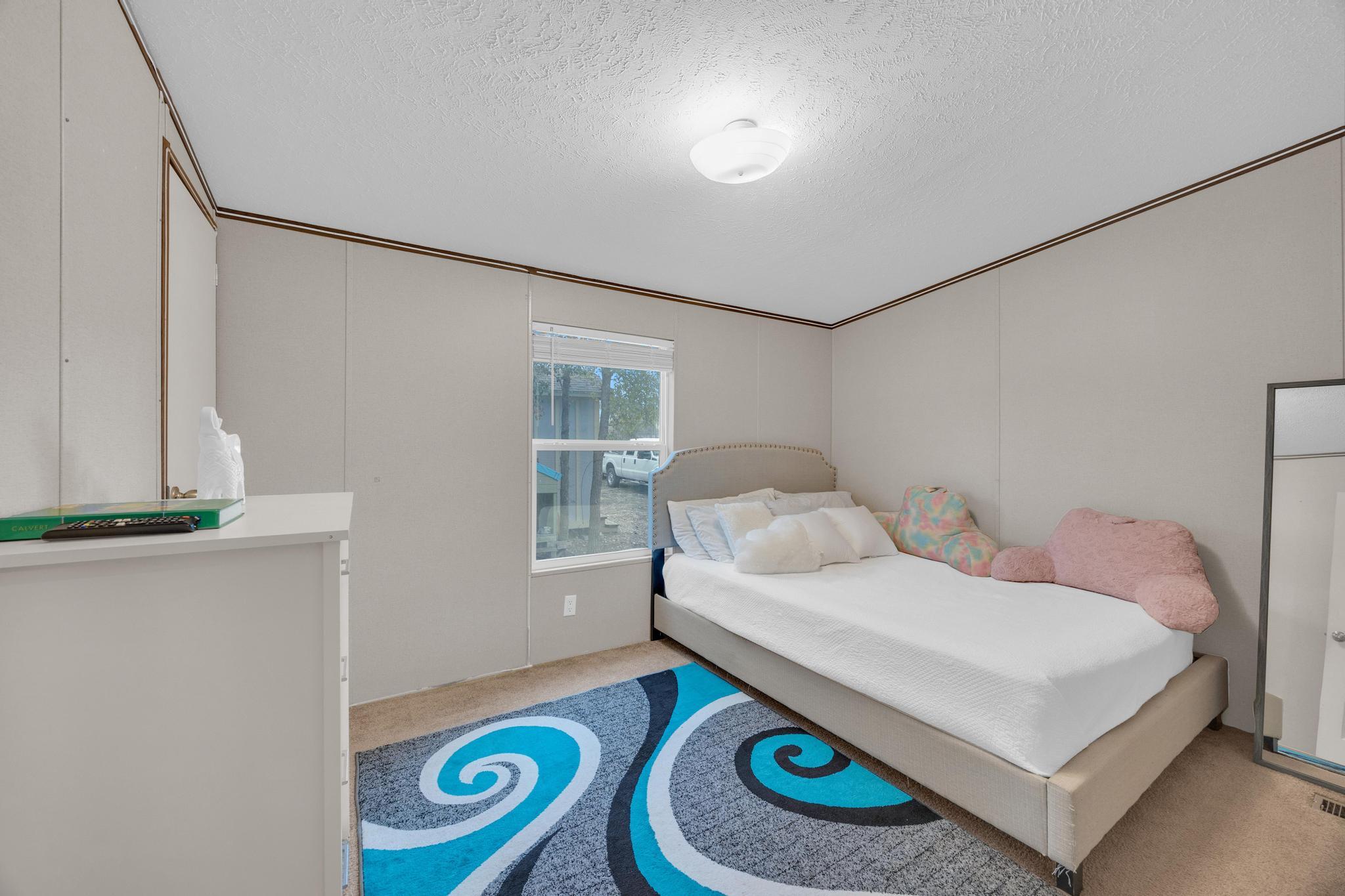 354 Oak Arbor Trl, Del Valle, TX 78617