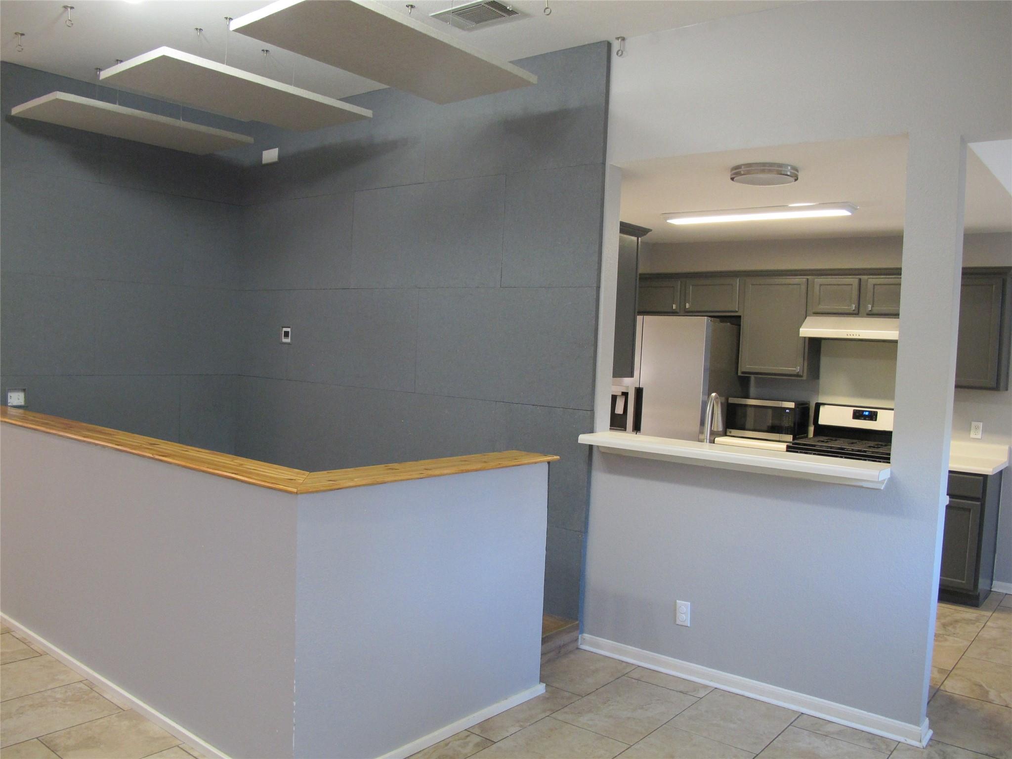 915 Lantana Ln, Leander, TX 78641