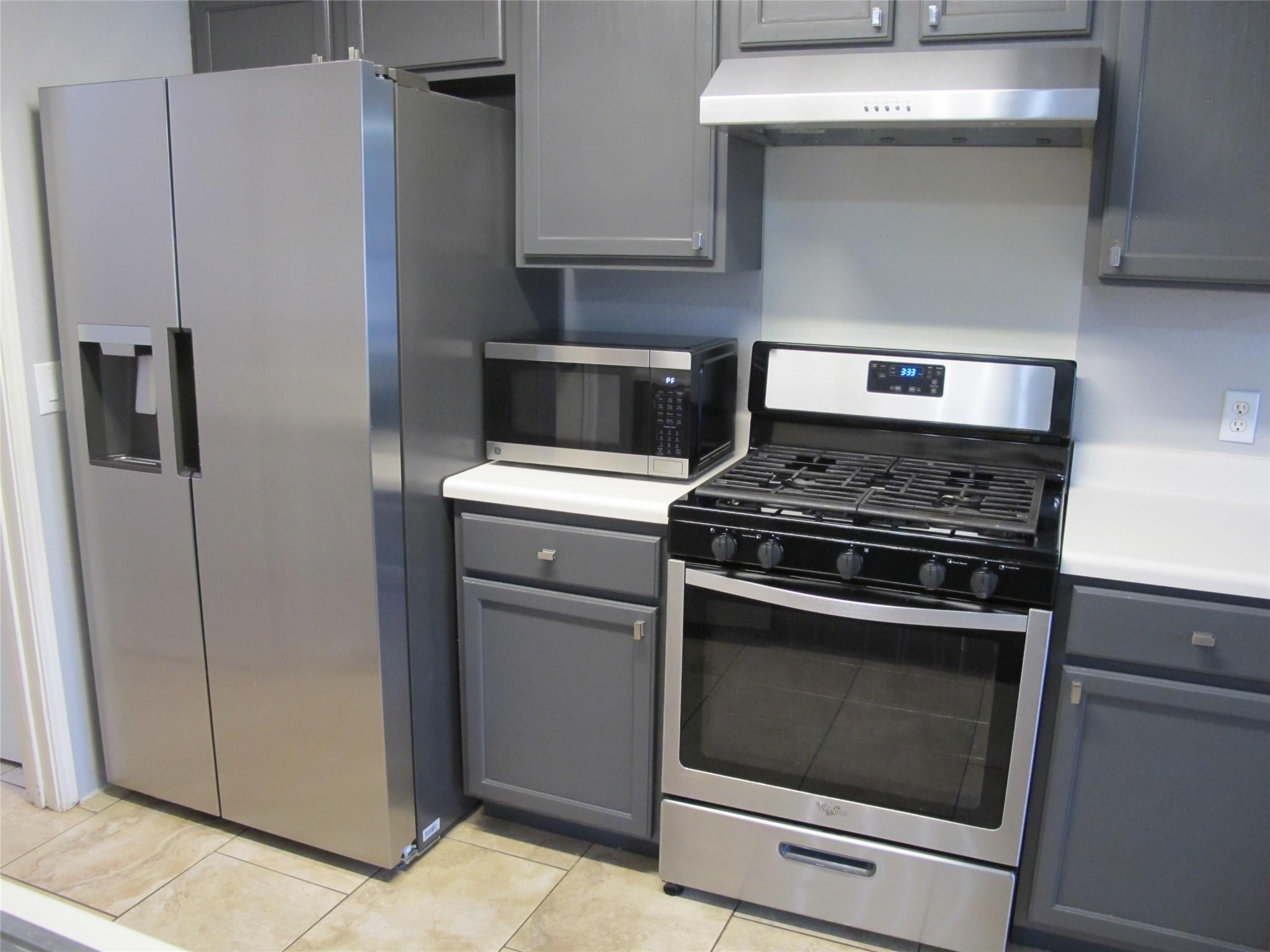 915 Lantana Ln, Leander, TX 78641