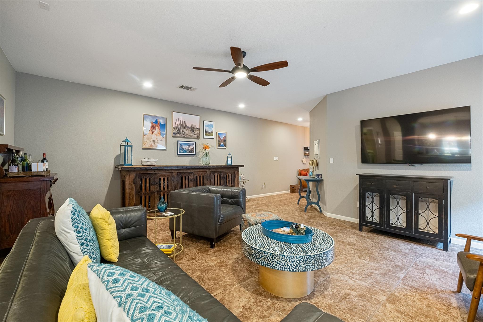 2317 Amur Dr, Austin, TX 78745