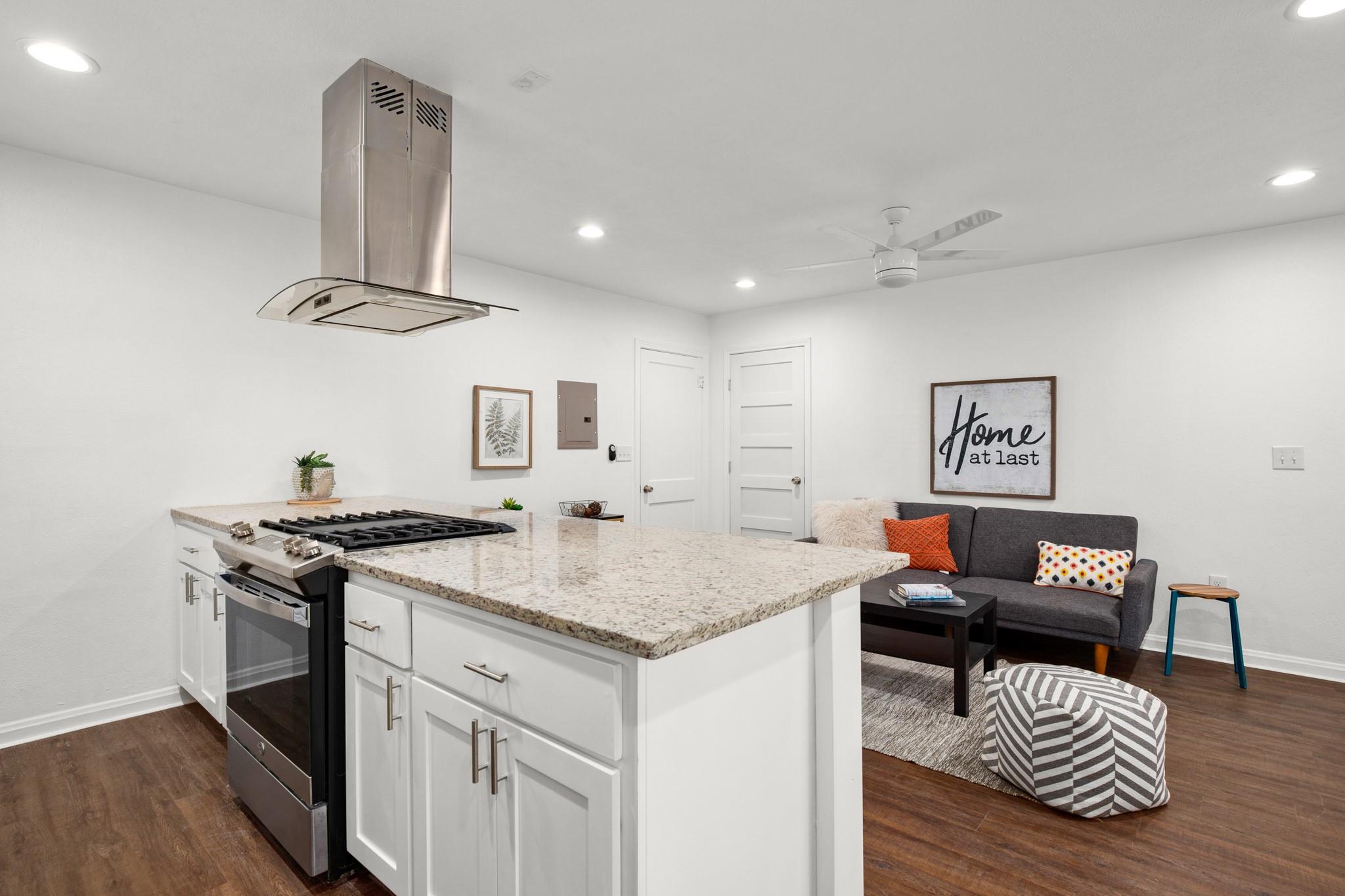 301 E 33rd St # 1, Austin, TX 78705