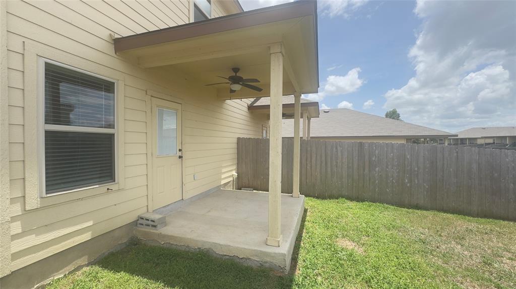 366 JOANNE Loop Unit B, Buda, TX 78610