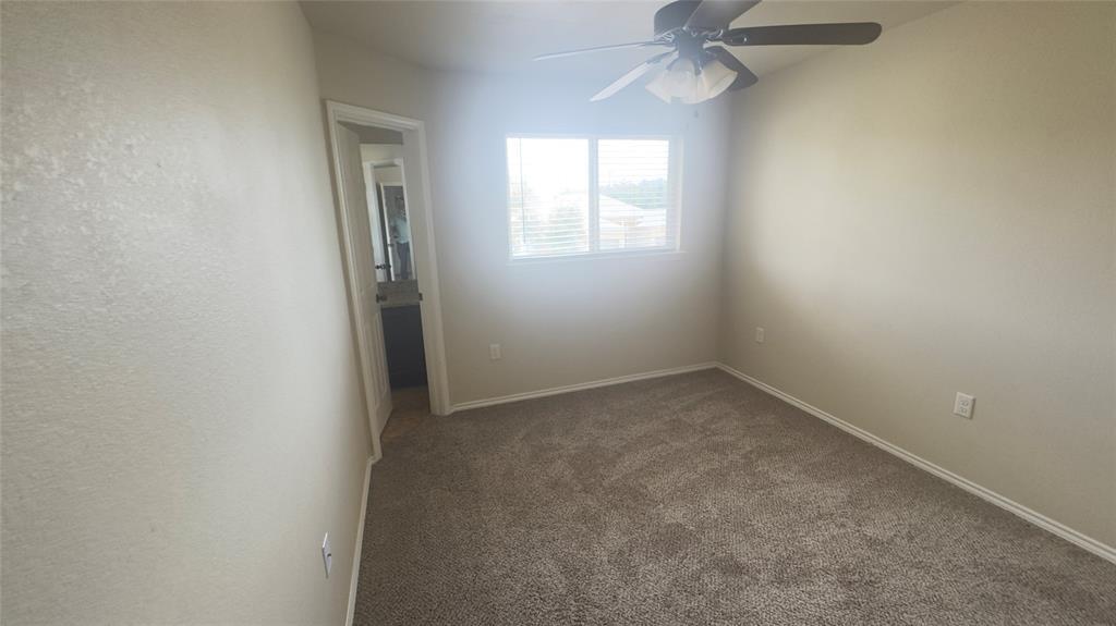 366 JOANNE Loop Unit B, Buda, TX 78610