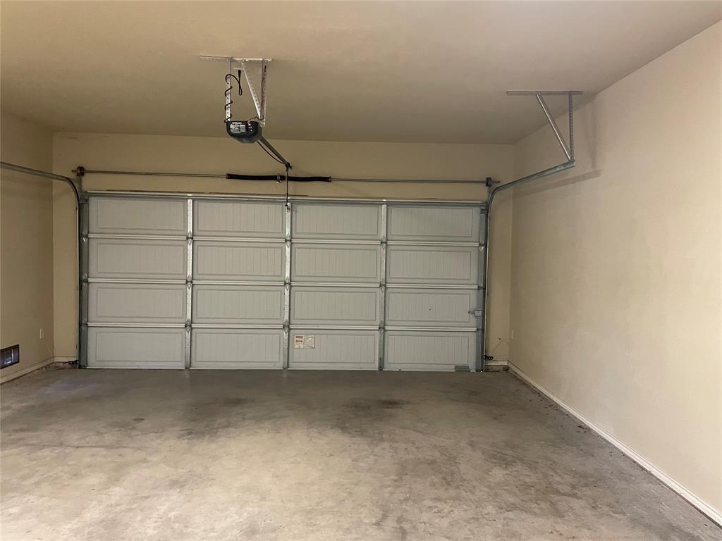 366 JOANNE Loop Unit B, Buda, TX 78610