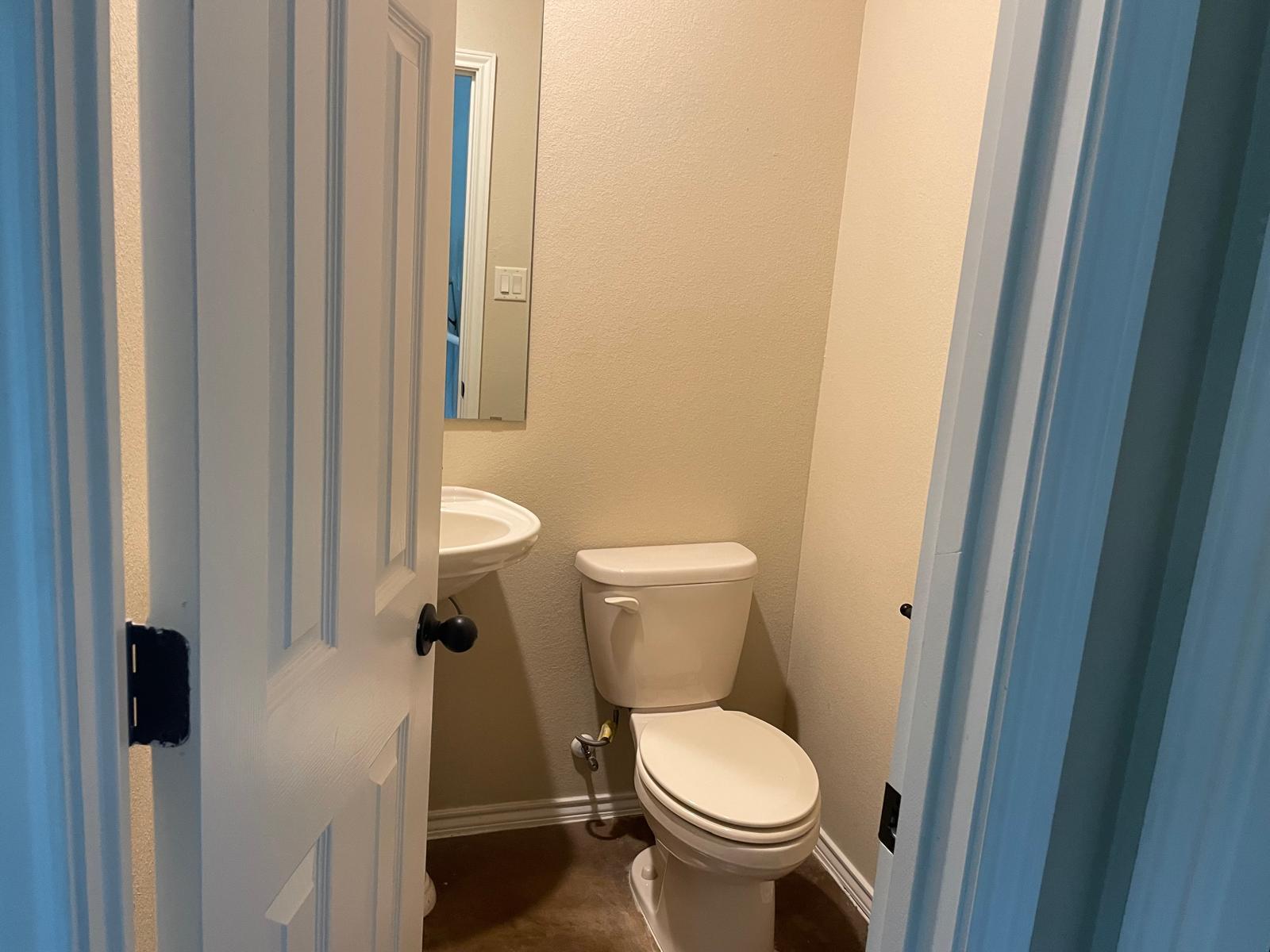 366 JOANNE Loop Unit B, Buda, TX 78610