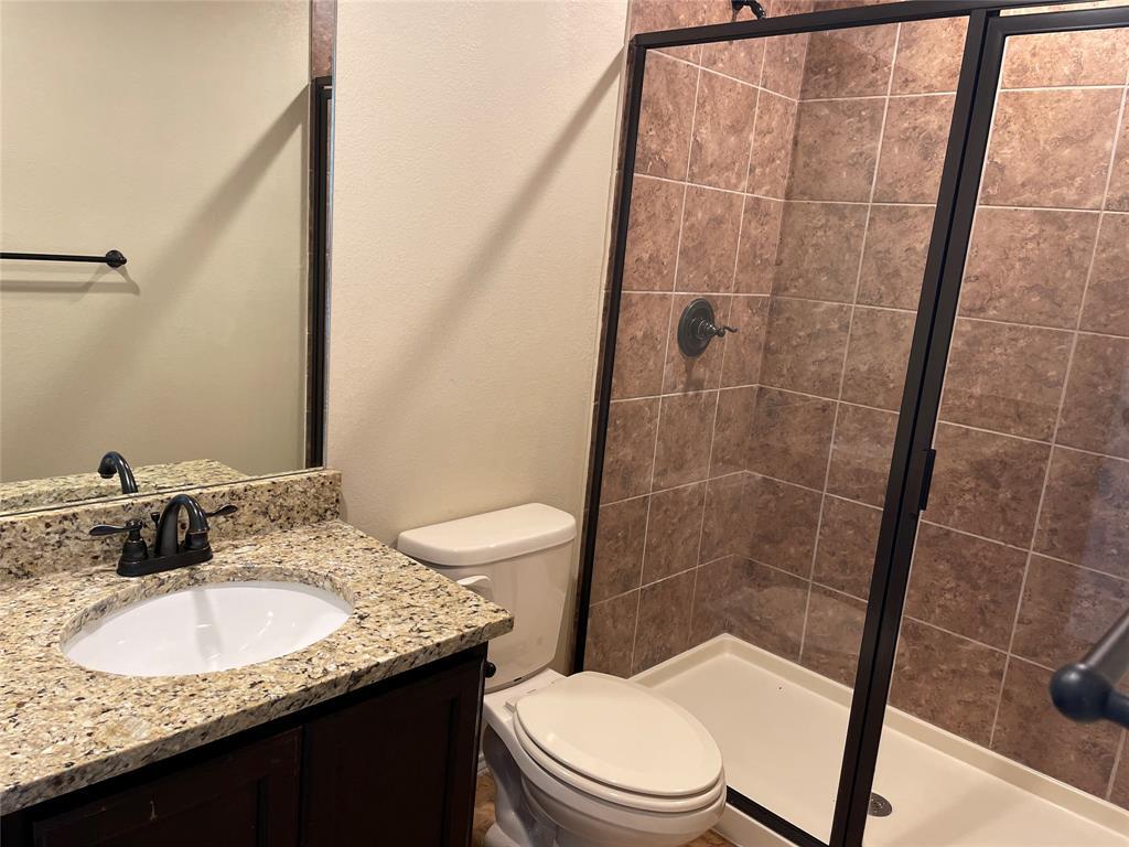 366 JOANNE Loop Unit B, Buda, TX 78610