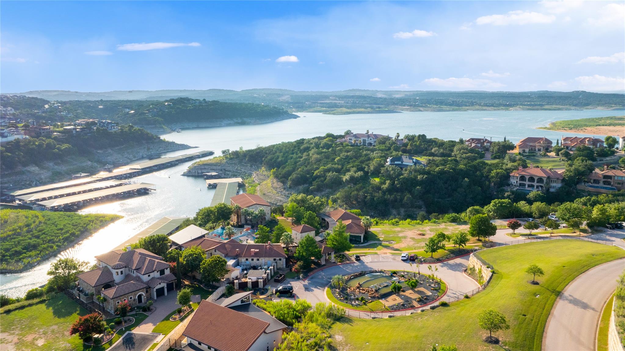 904 Arundel Rd, Lakeway, TX 78738