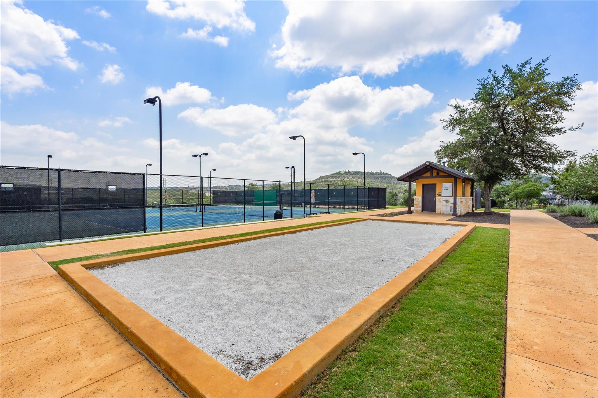 904 Arundel Rd, Lakeway, TX 78738