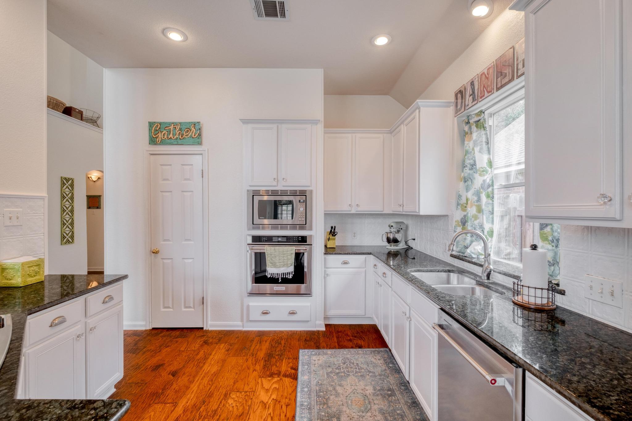 16809 Willow Oak Ln, Round Rock, TX 78681